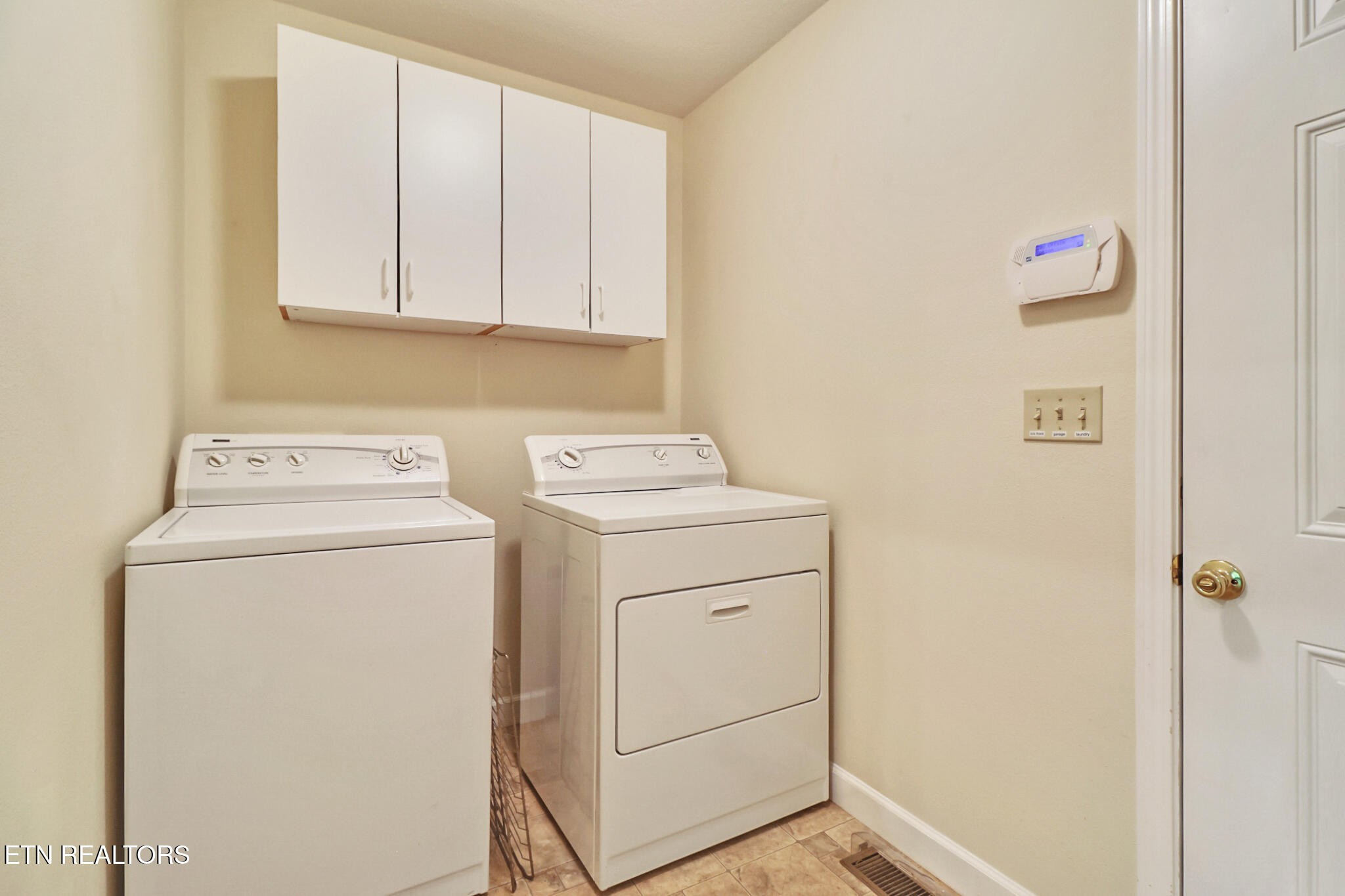 348 Lakeview Drive Property Photo 23