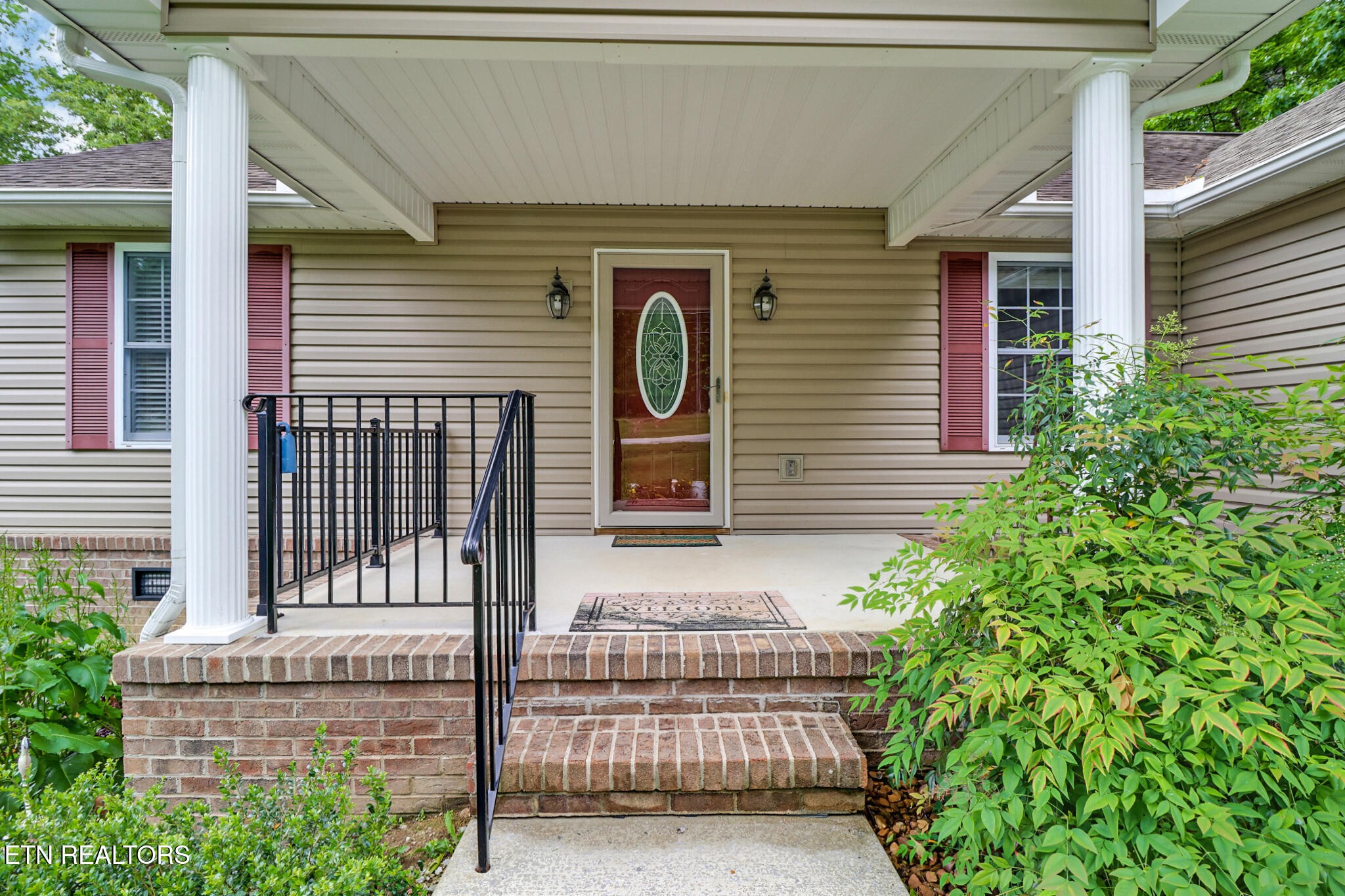 348 Lakeview Drive Property Photo 24