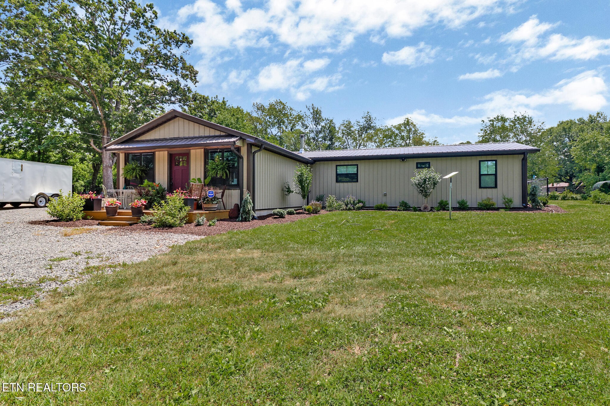 2496 Chestnut Hill Rd Property Photo 1