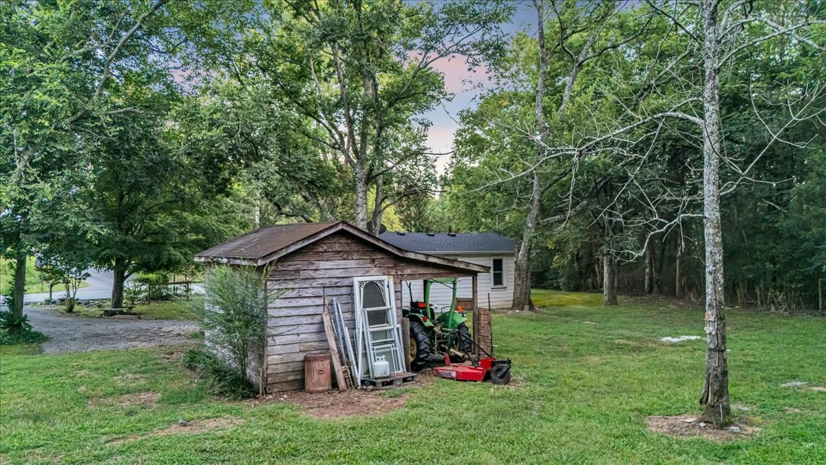 4204 Leanna Rd Property Photo 13