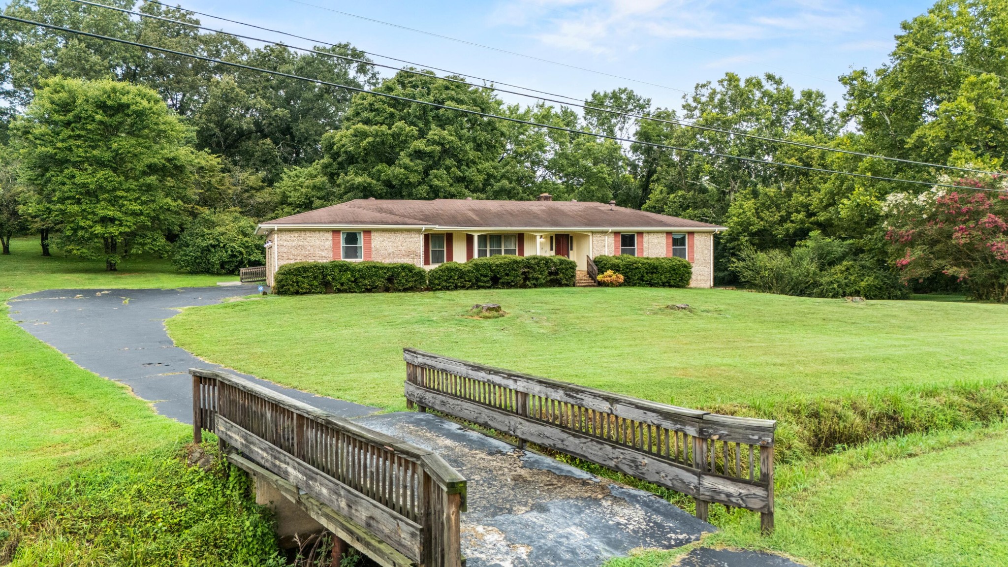 557 Alvin York Highway Property Photo 1