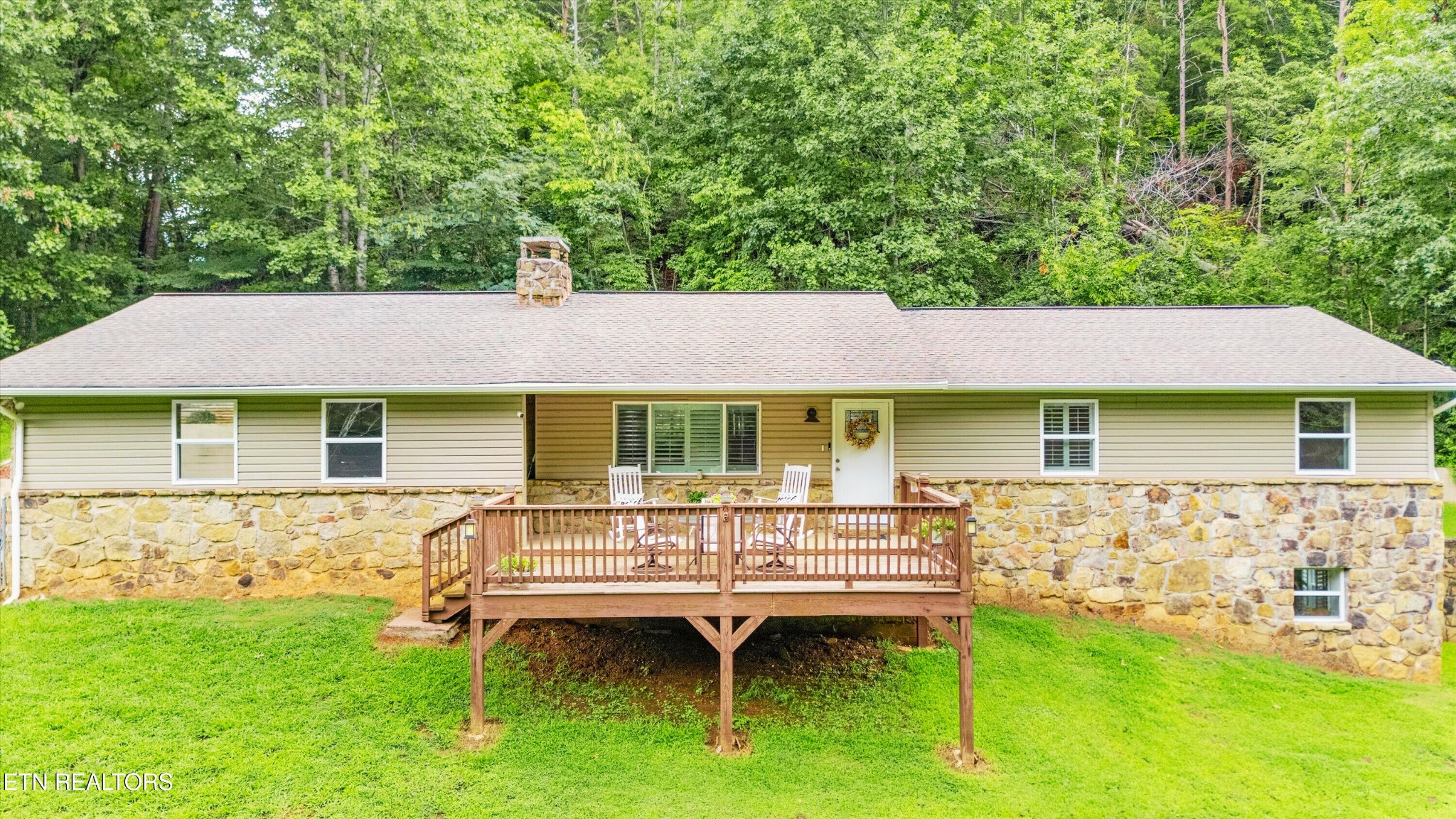 641 Old Piney Rd Property Photo 1