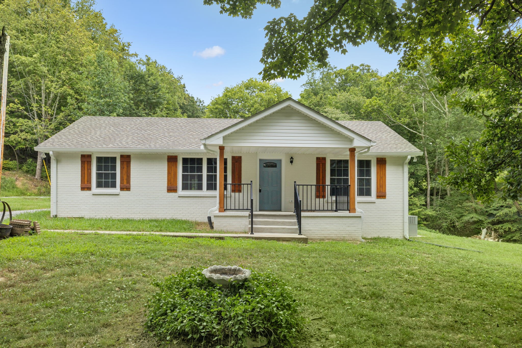 2143 Blue Springs Rd Property Photo 1
