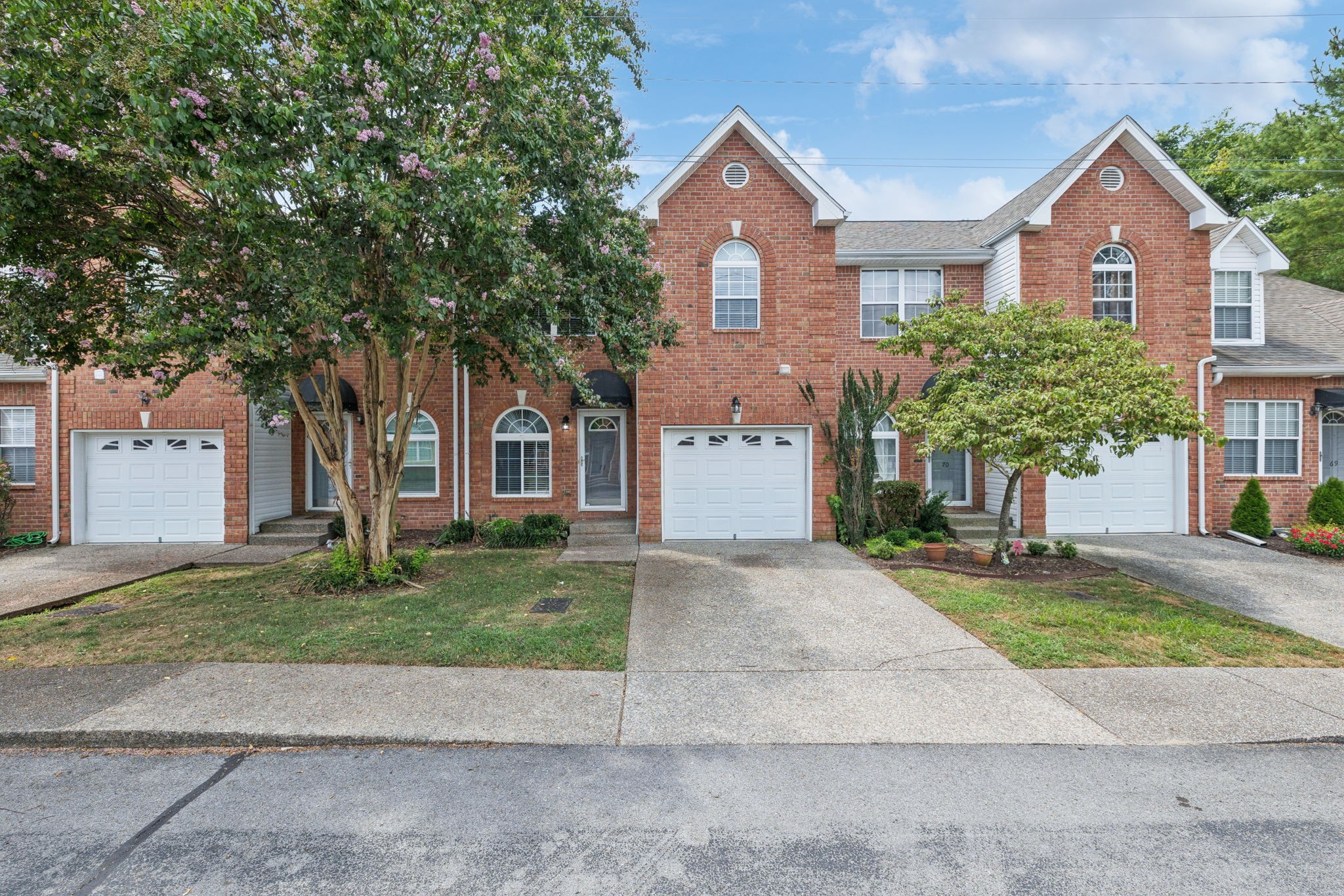 2120 Lebanon Pike Property Photo 1