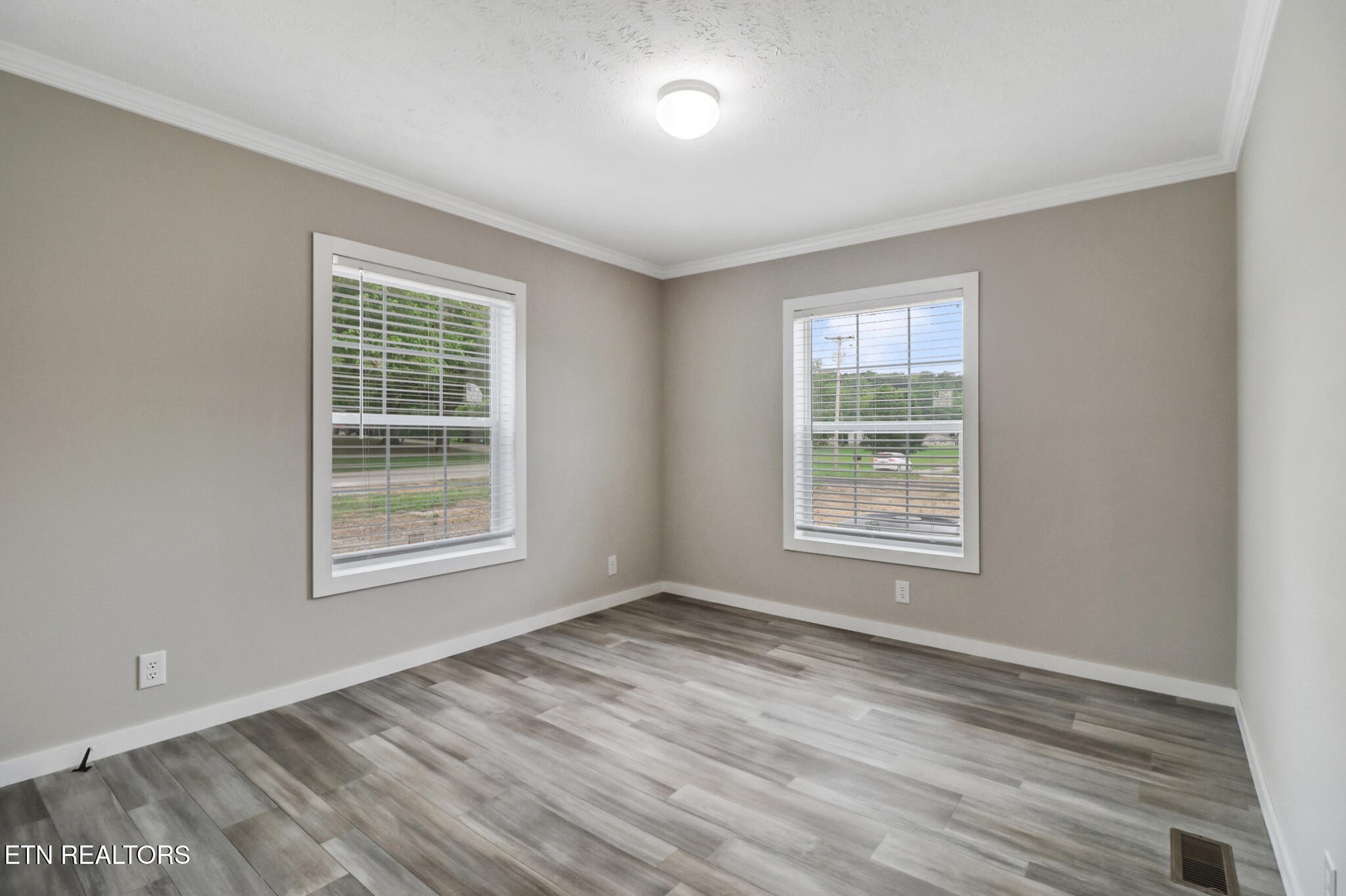 420 Southern Lane Property Photo 14