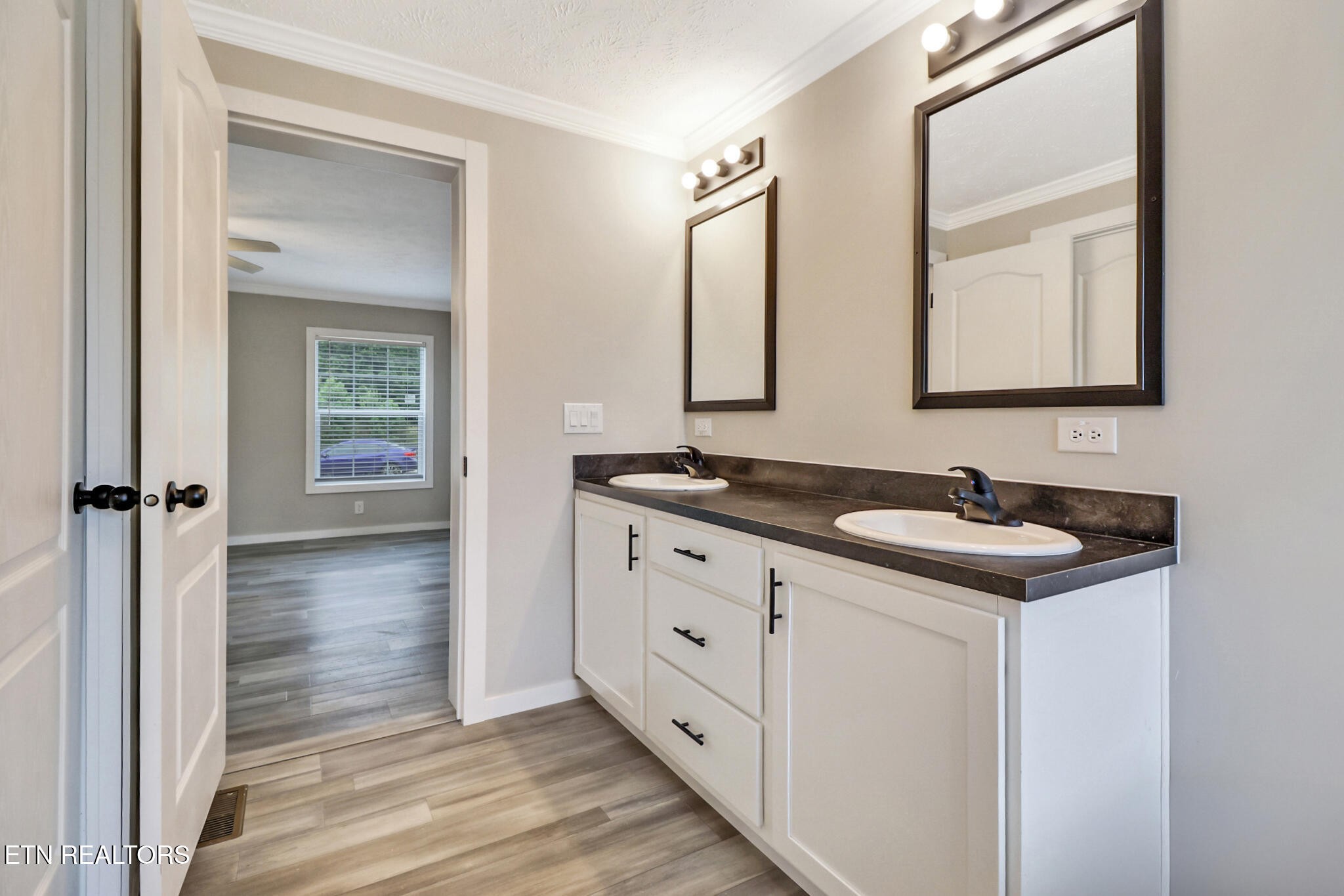 420 Southern Lane Property Photo 25