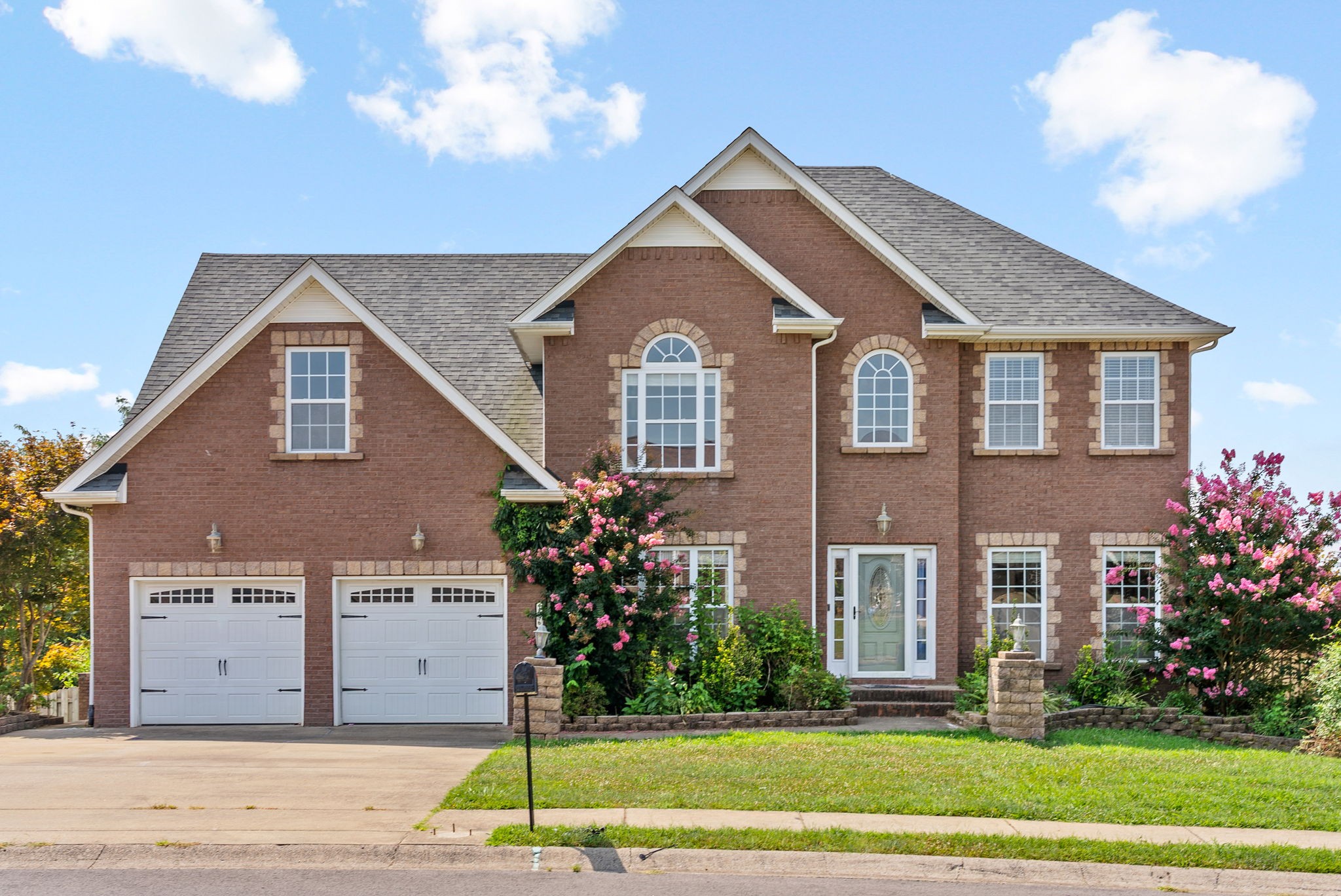 1636 Apache Way Property Photo