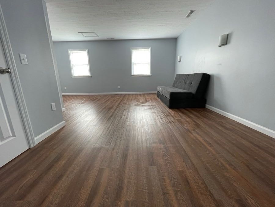 4426 Glasgow Rd Property Photo 10