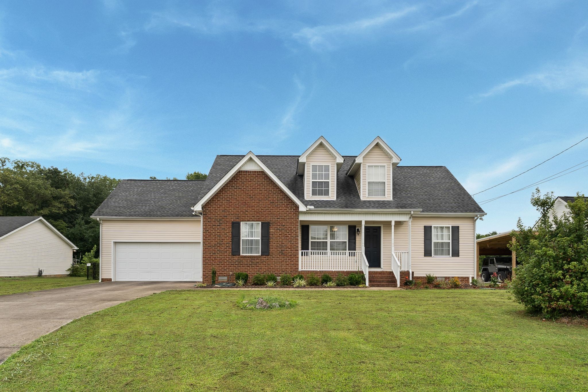 120 Greenwing Ct Property Photo 1