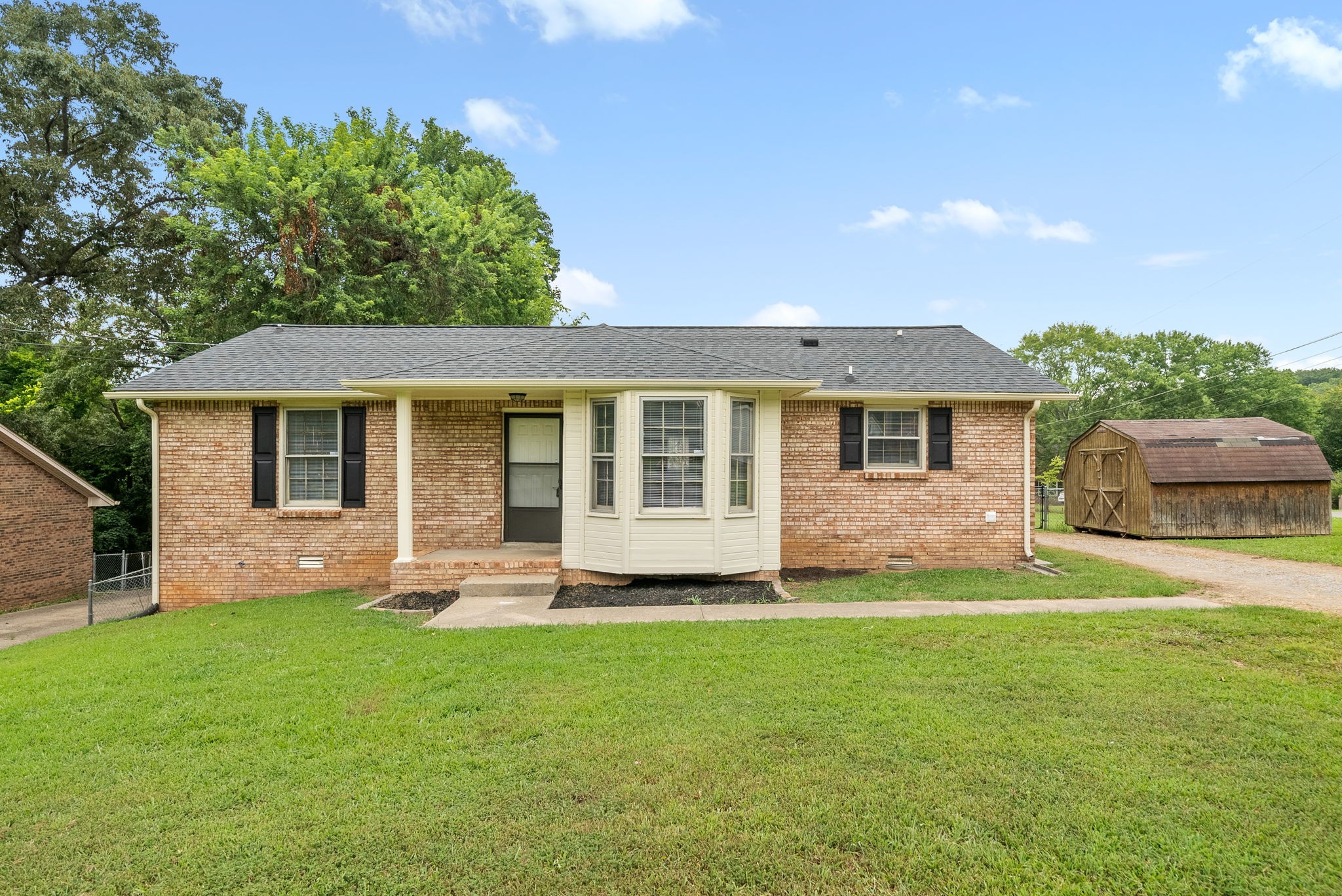 619 Ranch Hill Dr Property Photo 1