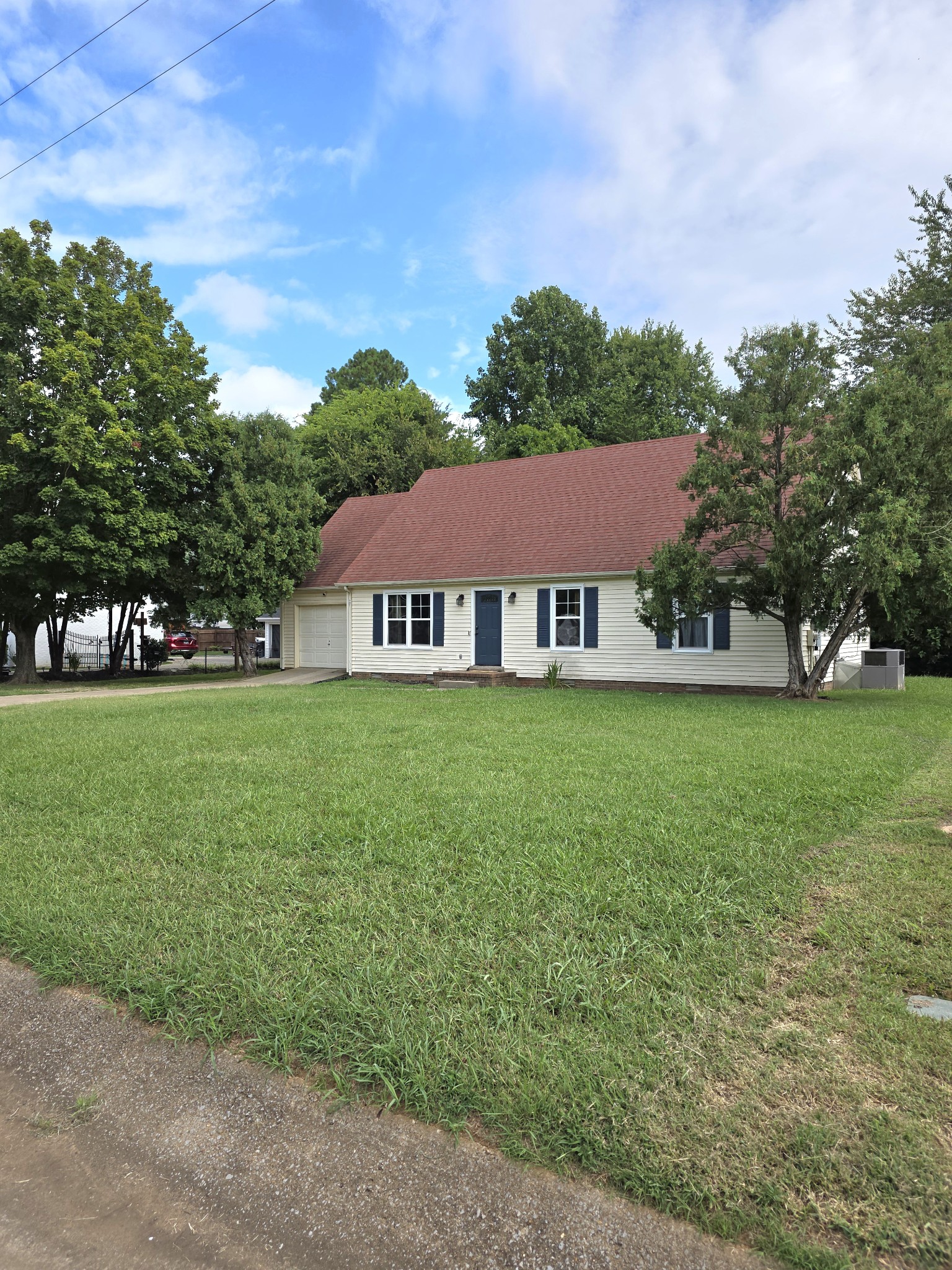 542 Warrior Dr Property Photo 1
