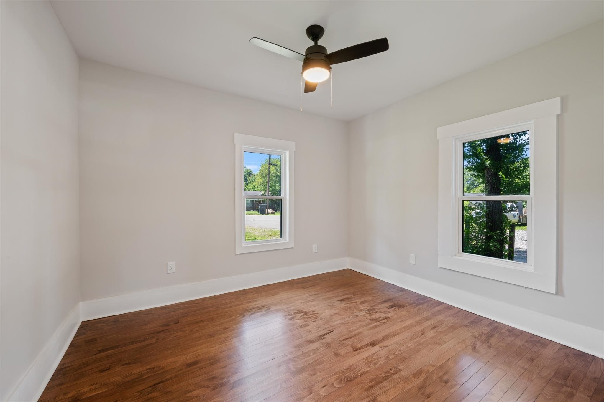 1327 Mcalpine Ave Property Photo 14