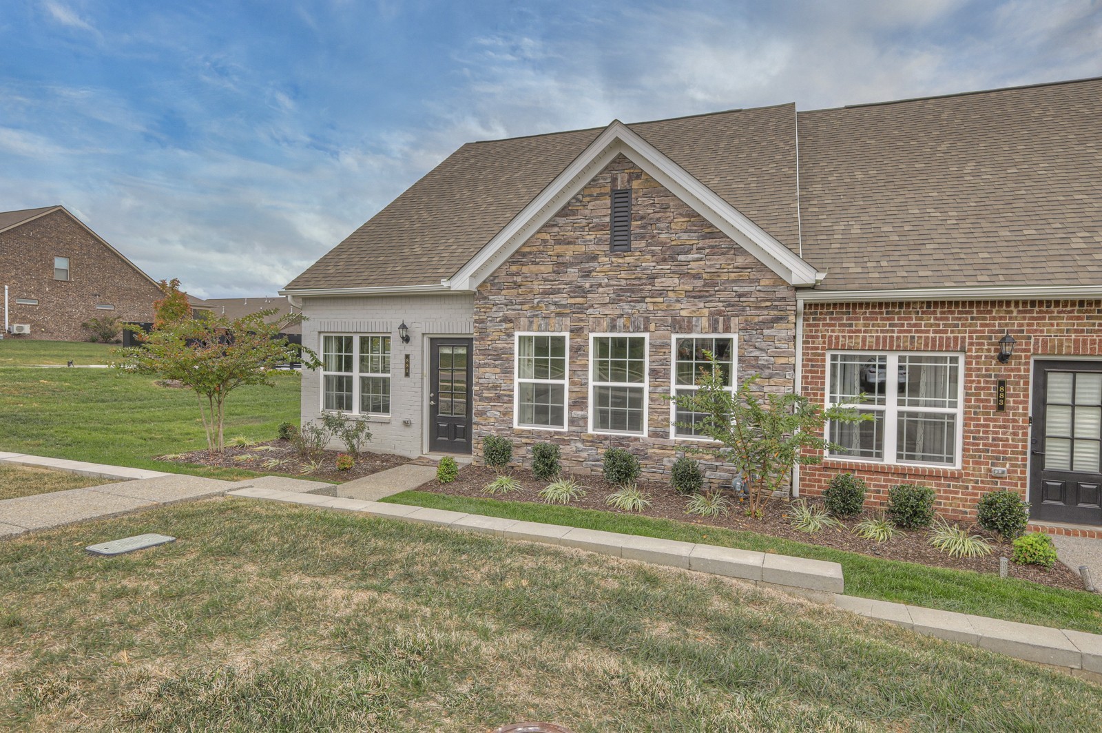 881 Meadowcrest Way Property Photo 1