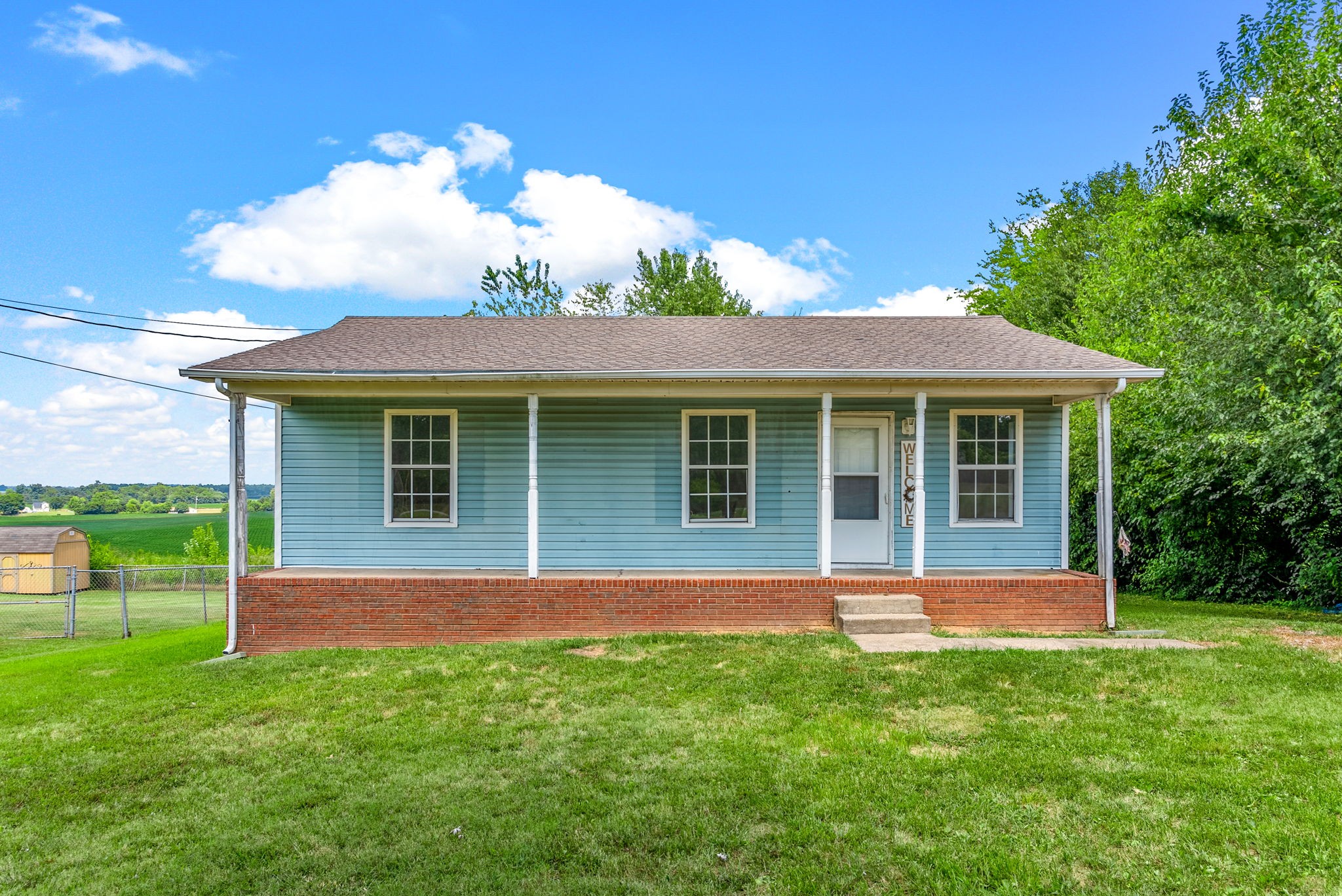 2048 Carneal Ln Property Photo 1