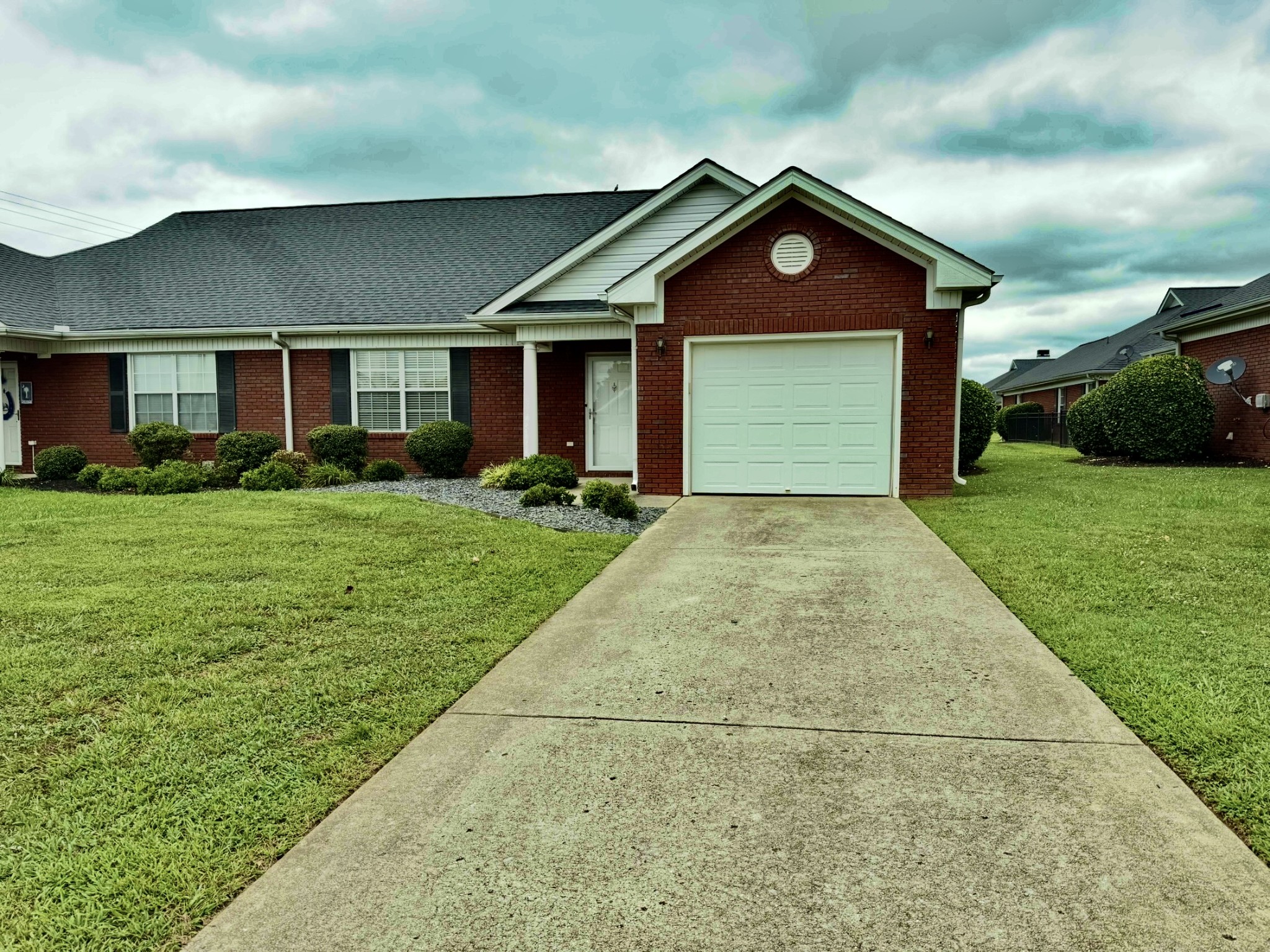 103 Horseshoe Ct Property Photo 1