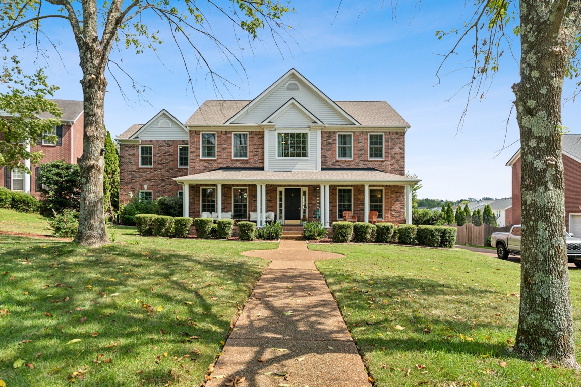 1502 Towne Park Ln Property Photo 1
