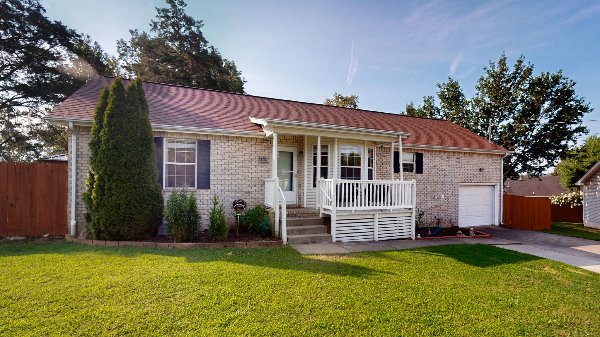 1305 Reinfield Ct Property Photo 1