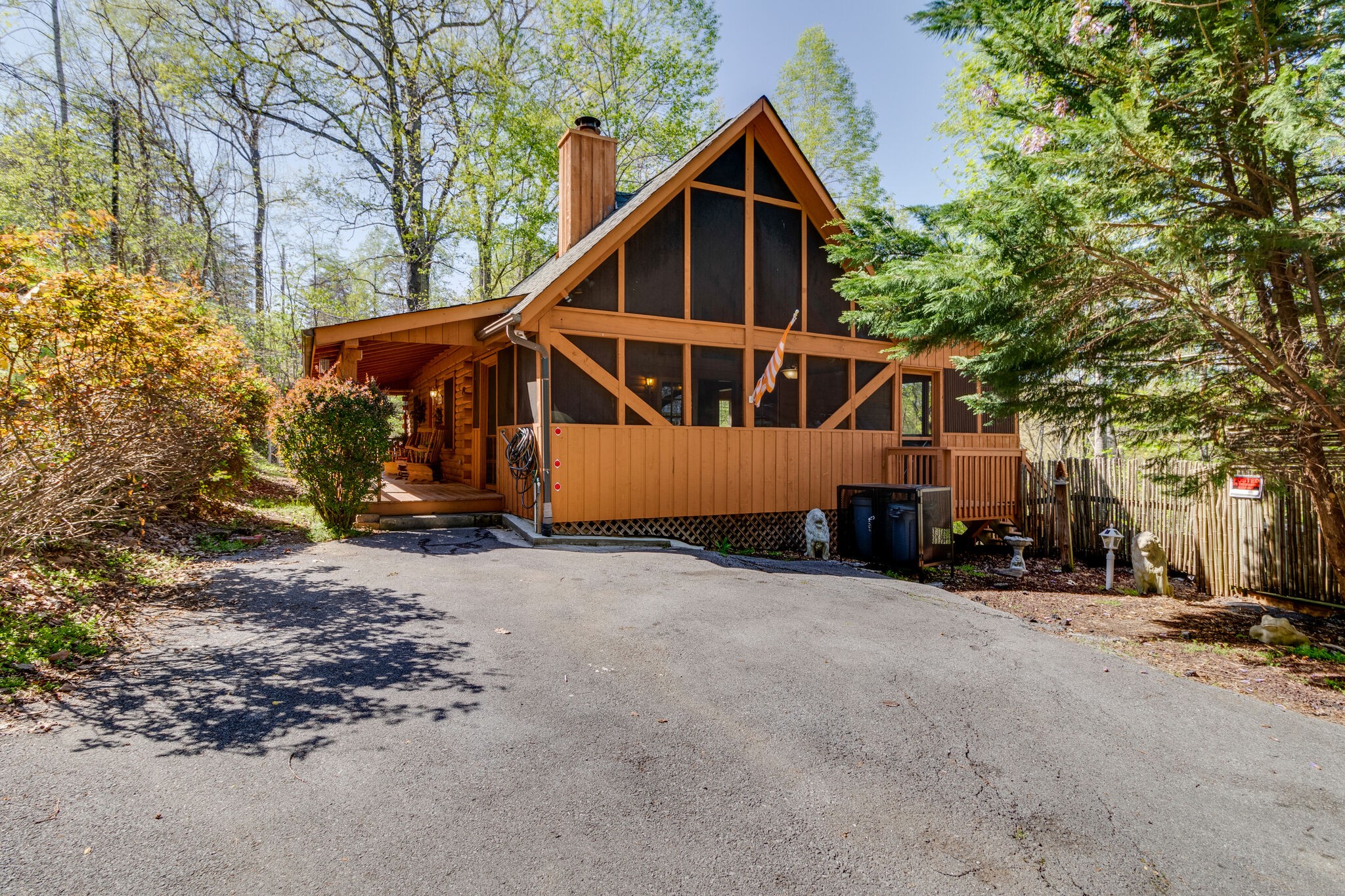 1634 Ridgecrest Dr