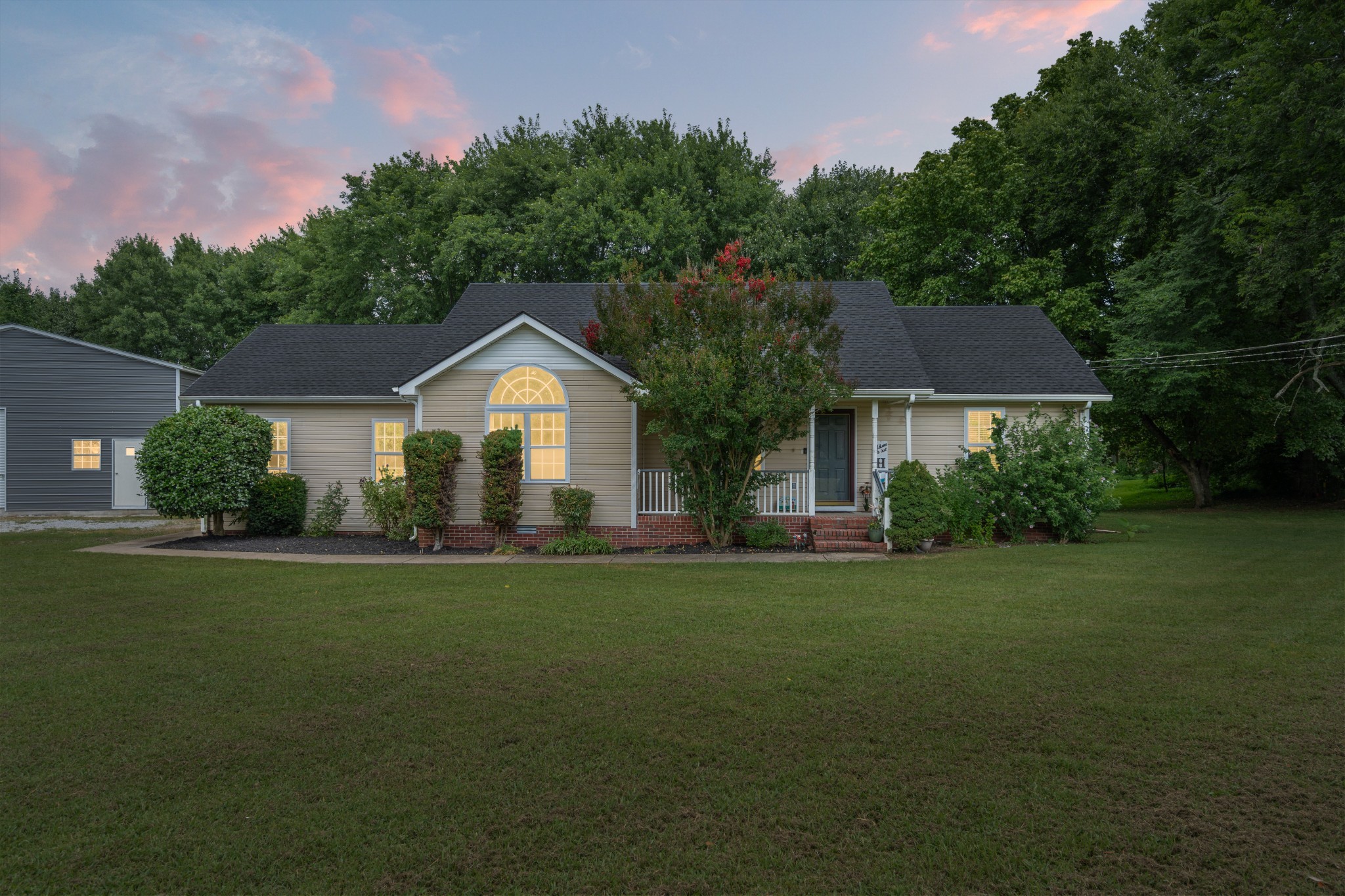 221 Lehman Trl Property Photo 1