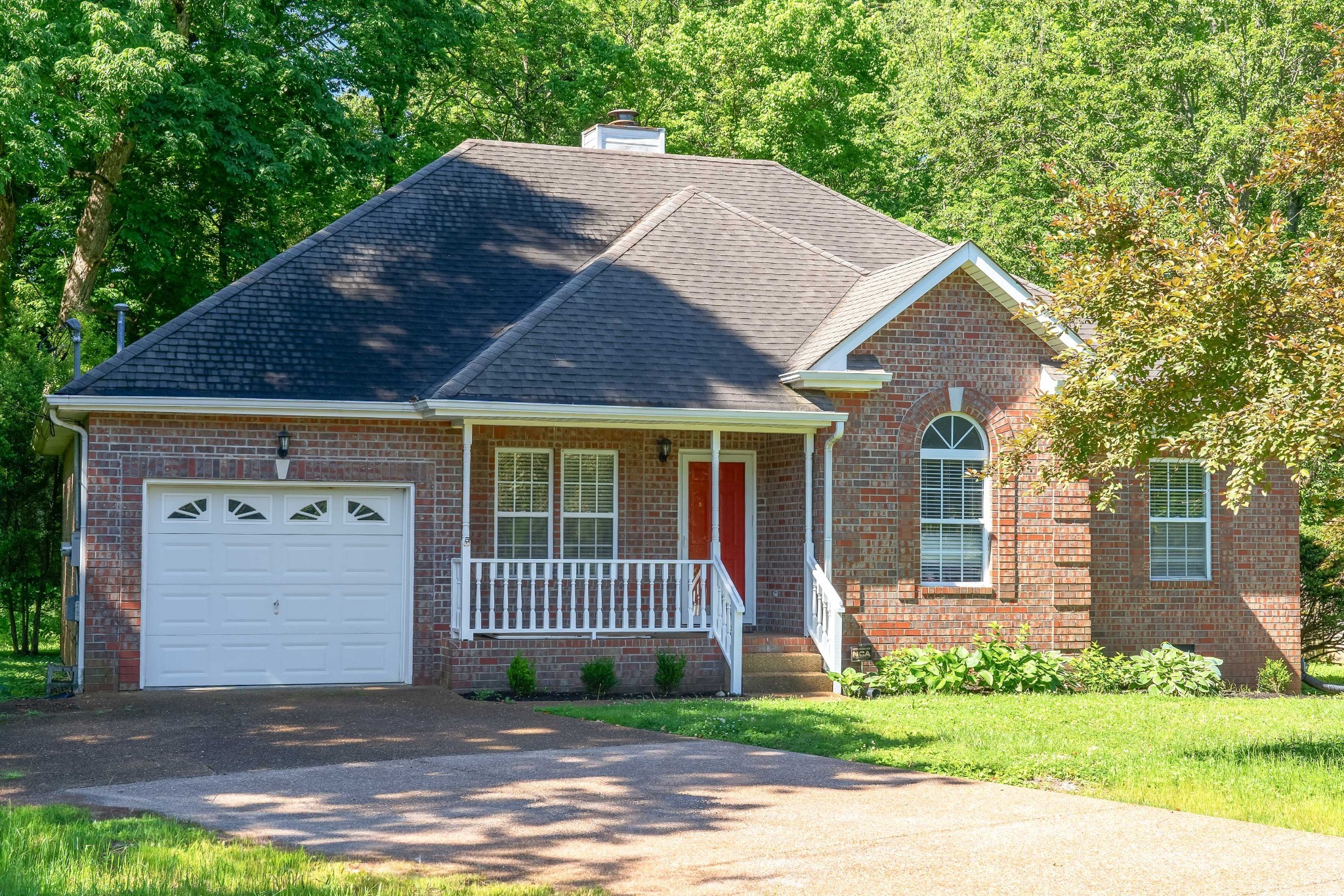 210 Apache Trl Property Photo 1