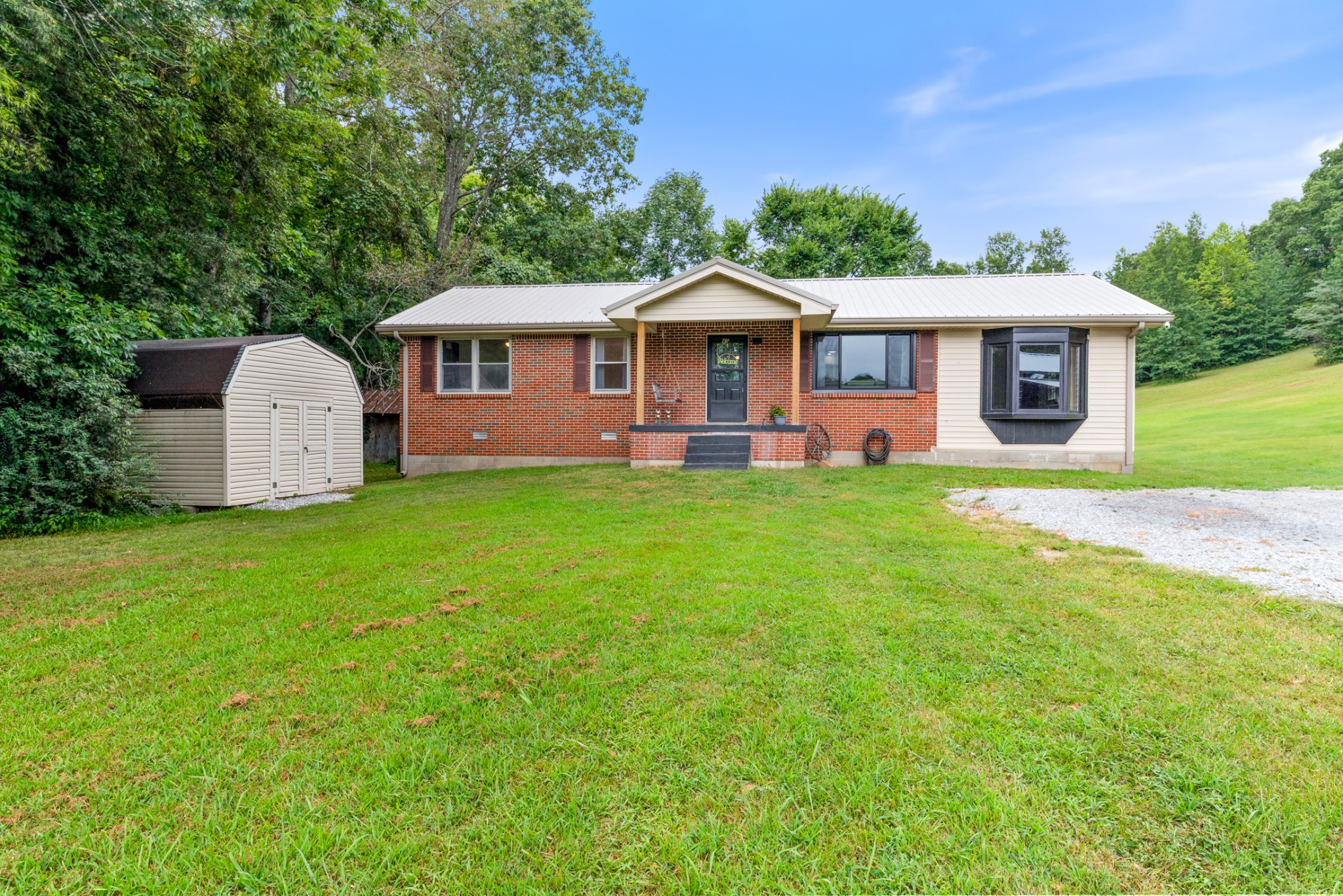 450 Upper Alsup Rd Property Photo 1