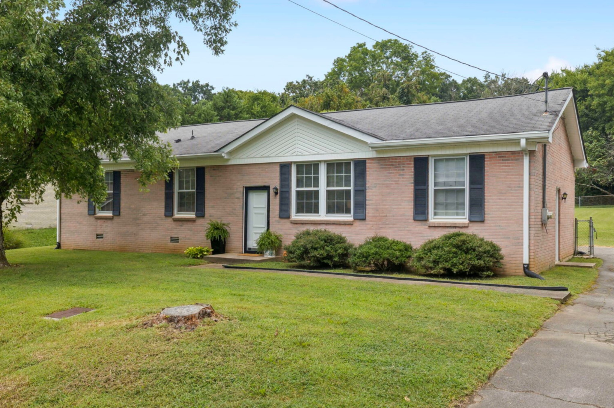 4908 Shadowlawn Dr