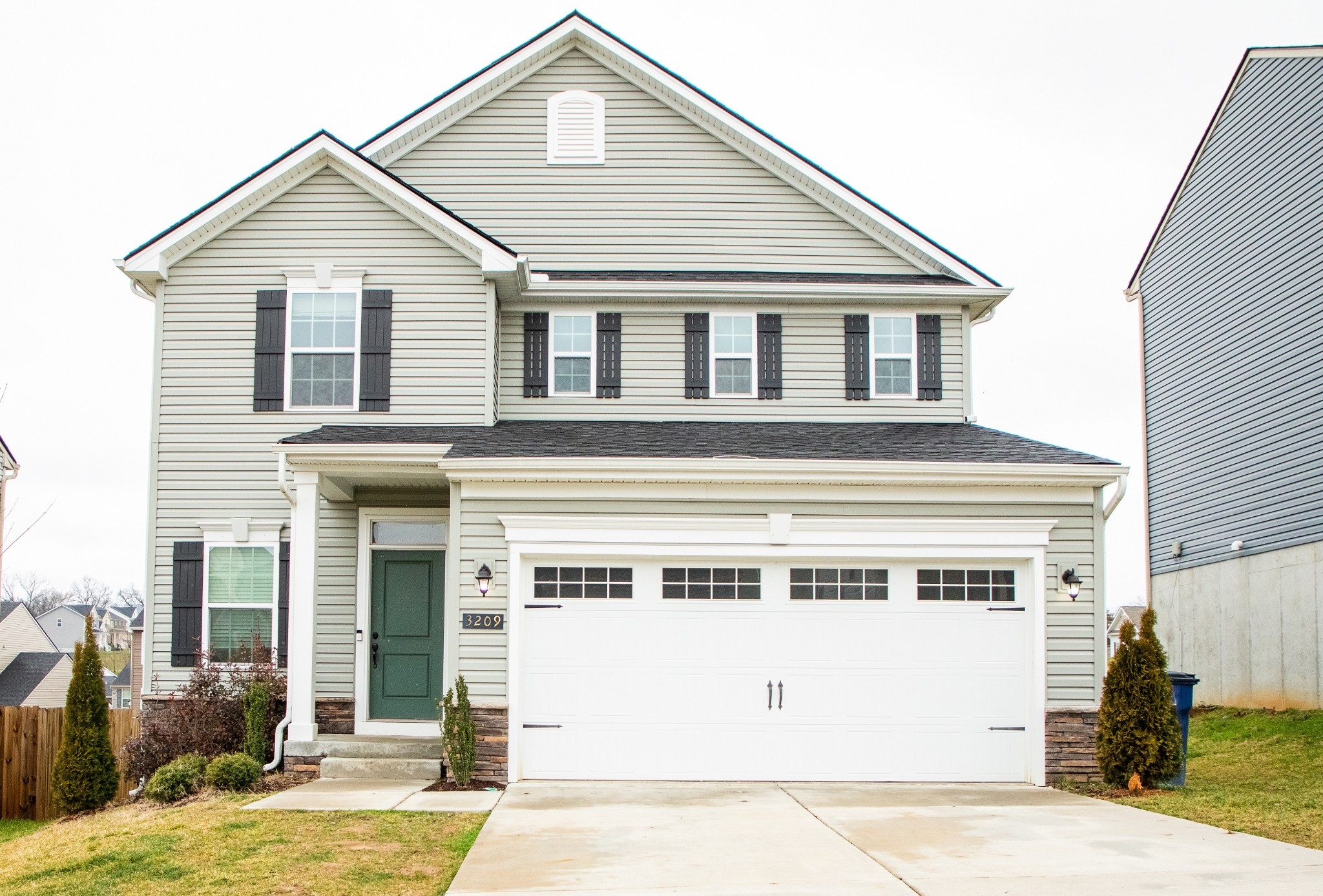 3209 Garrett Ln Property Photo 1