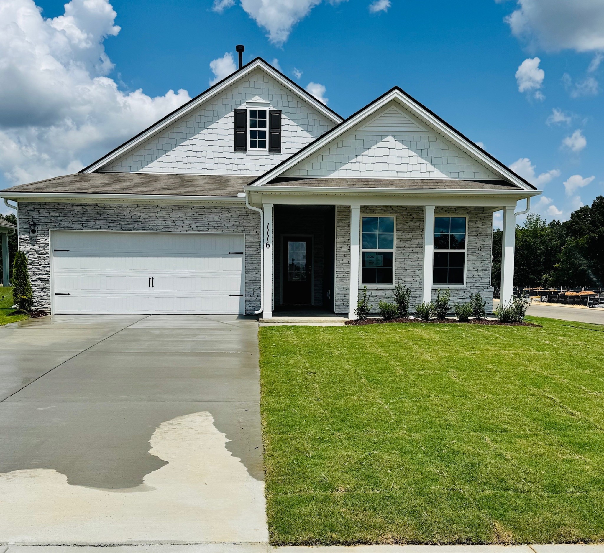 1116 Camelia Drive Property Photo 1