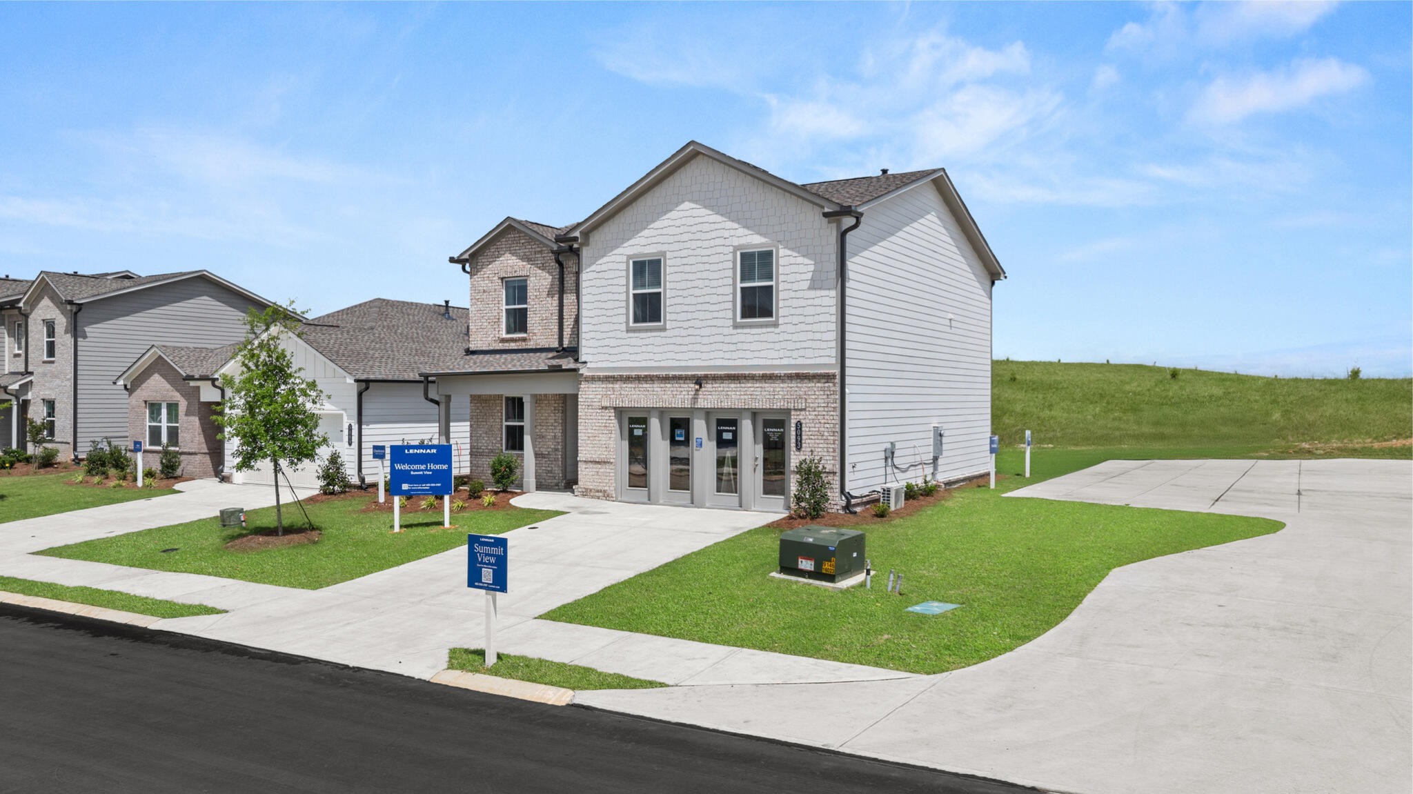 5126 Skyline Way, Ne Property Photo 1