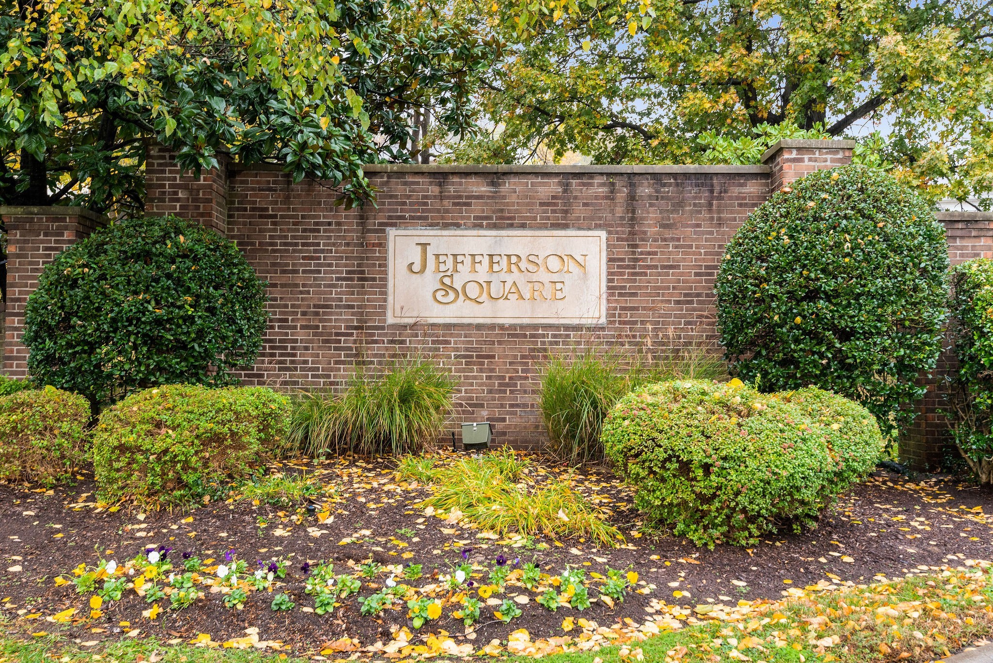 128 Jefferson Sq Property Photo 1