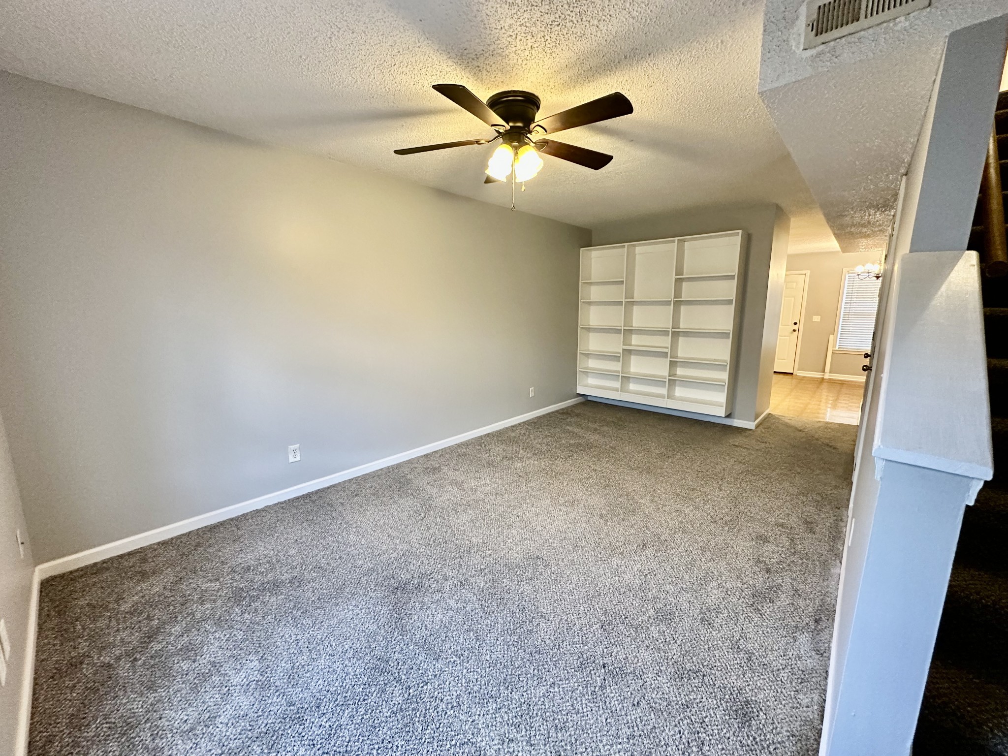 282 Raleigh Dr Property Photo 1
