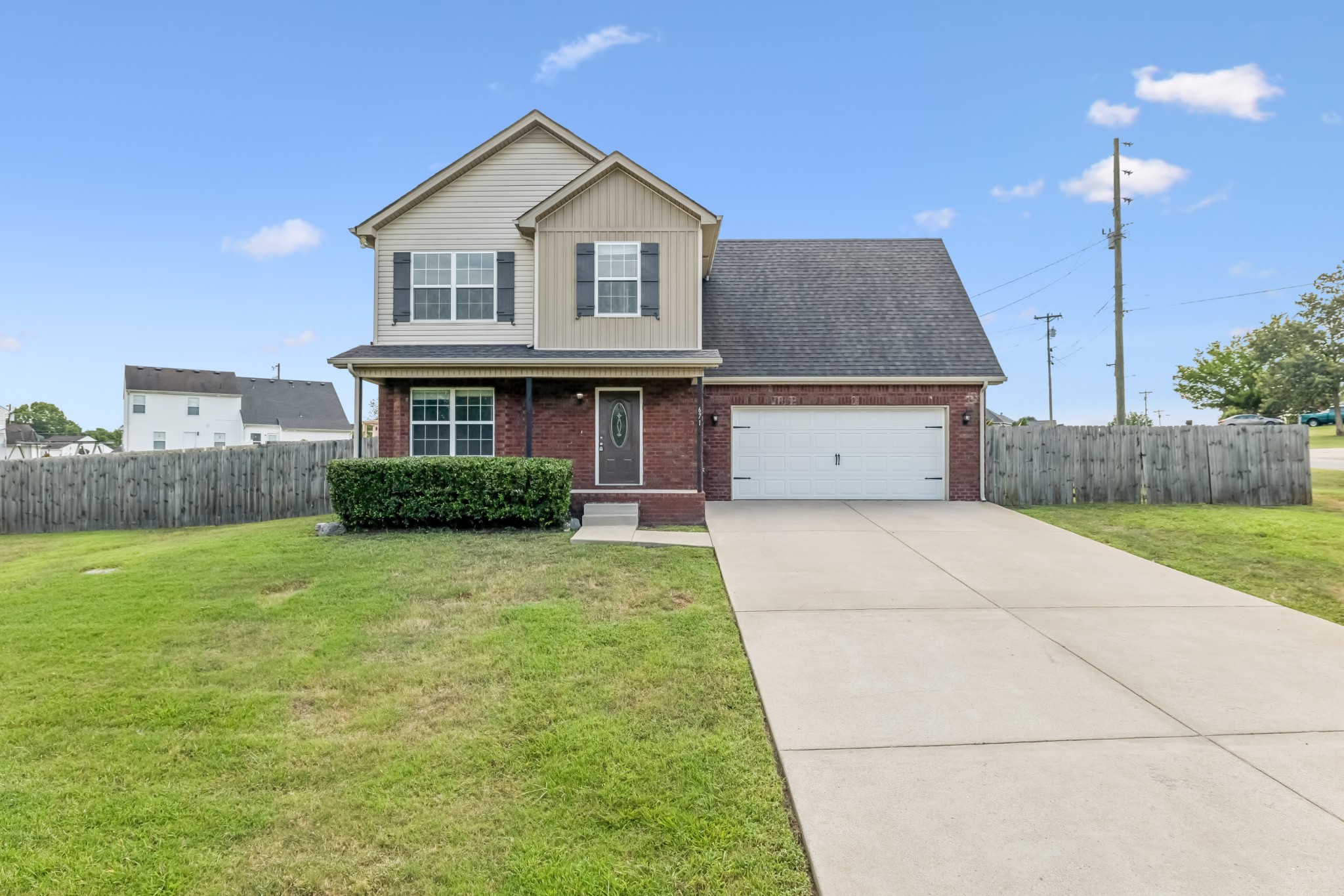 671 Mckean Dr Property Photo 1