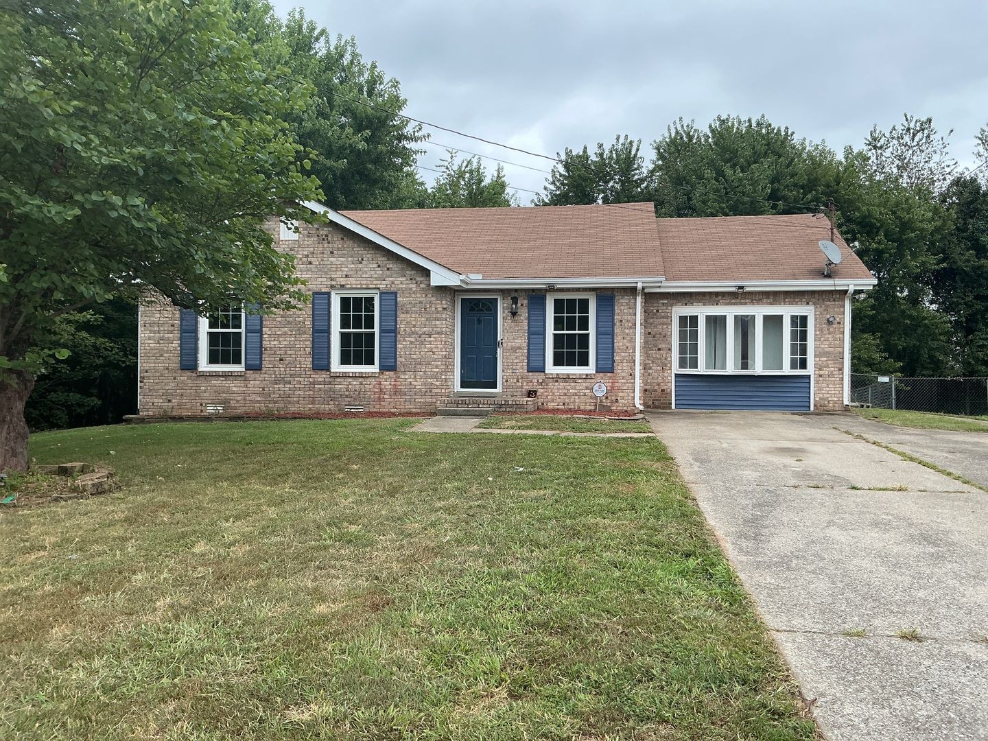 1323 Wennona Dr Property Photo 1