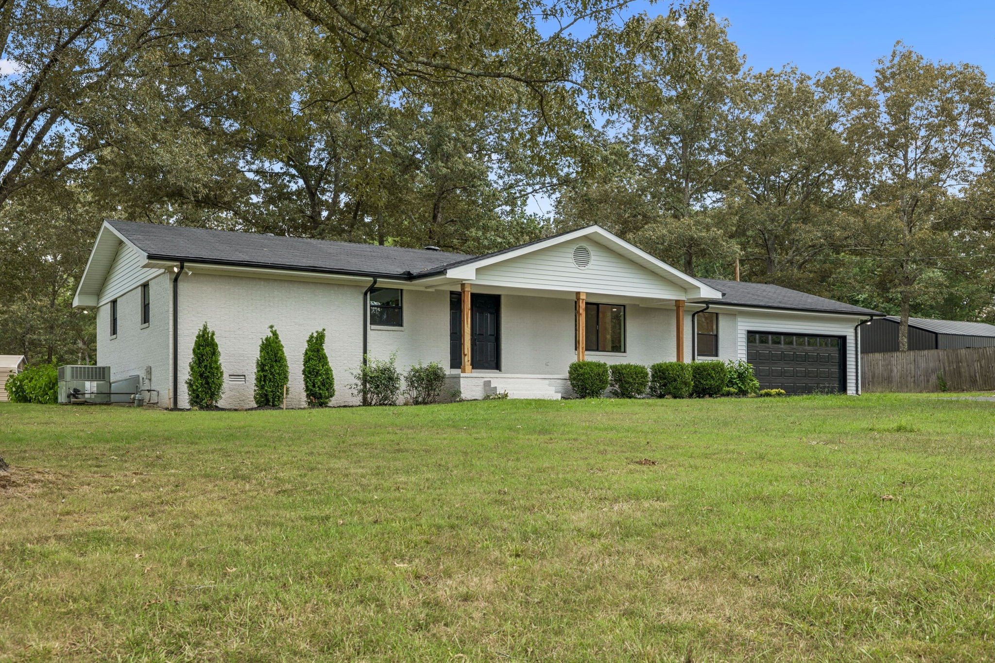 2649 Cat Creek Rd Property Photo 1