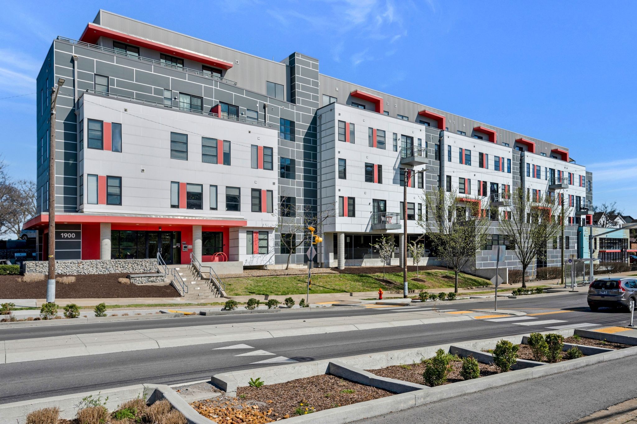 1900 12th Ave, S Property Photo 2