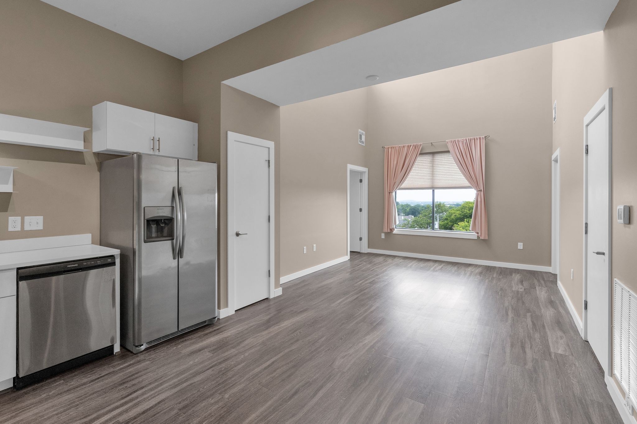 1900 12th Ave, S Property Photo 4