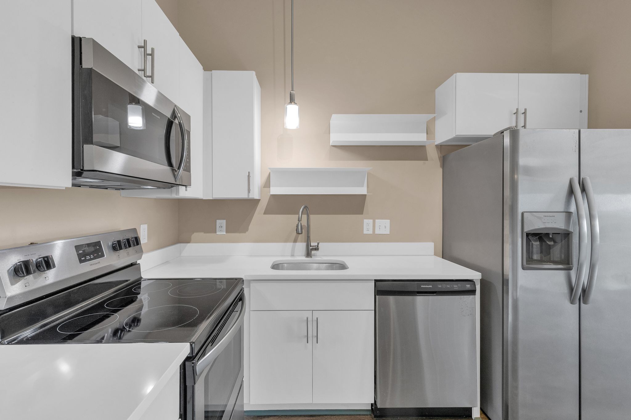 1900 12th Ave, S Property Photo 6