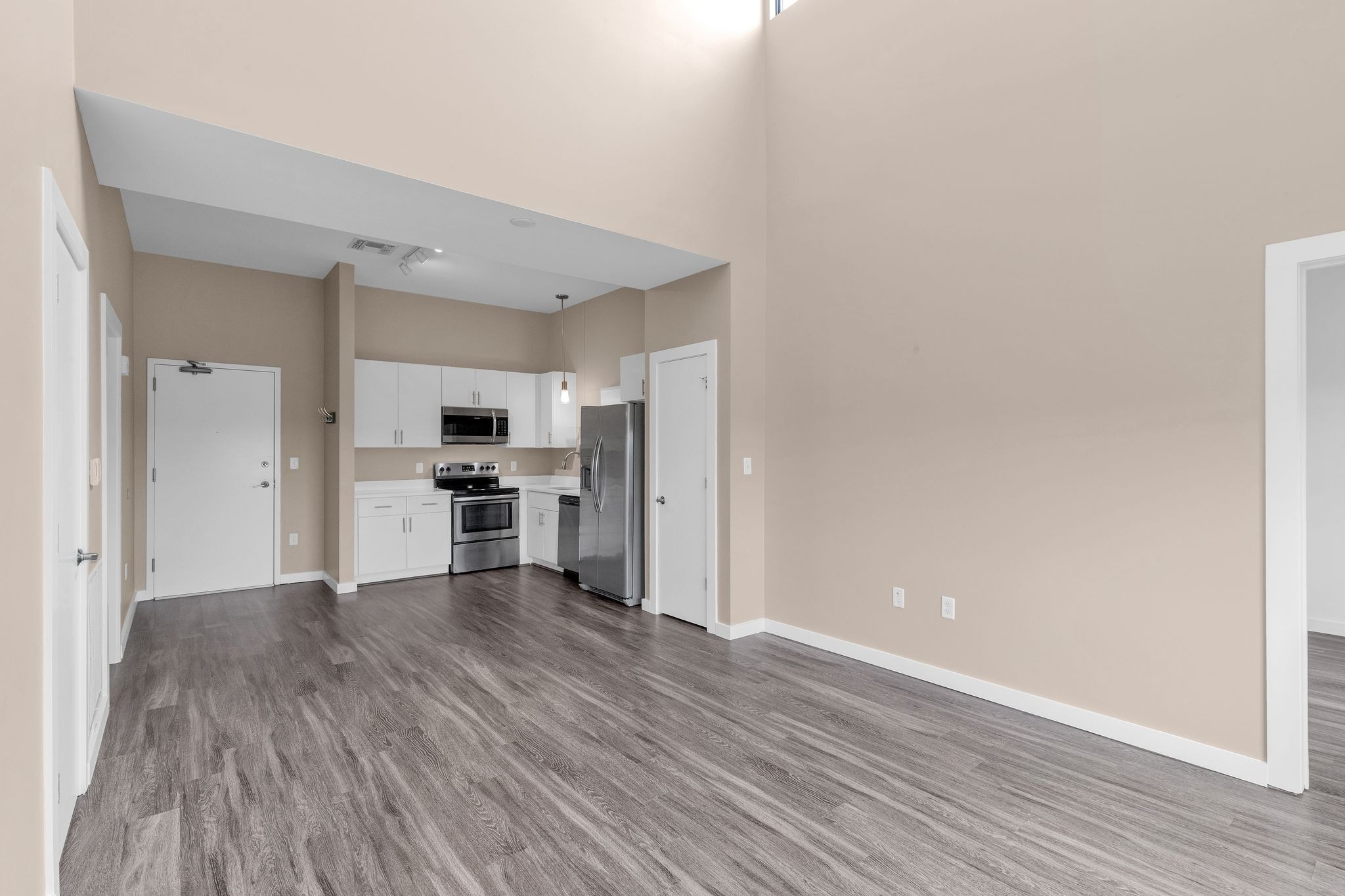 1900 12th Ave, S Property Photo 11