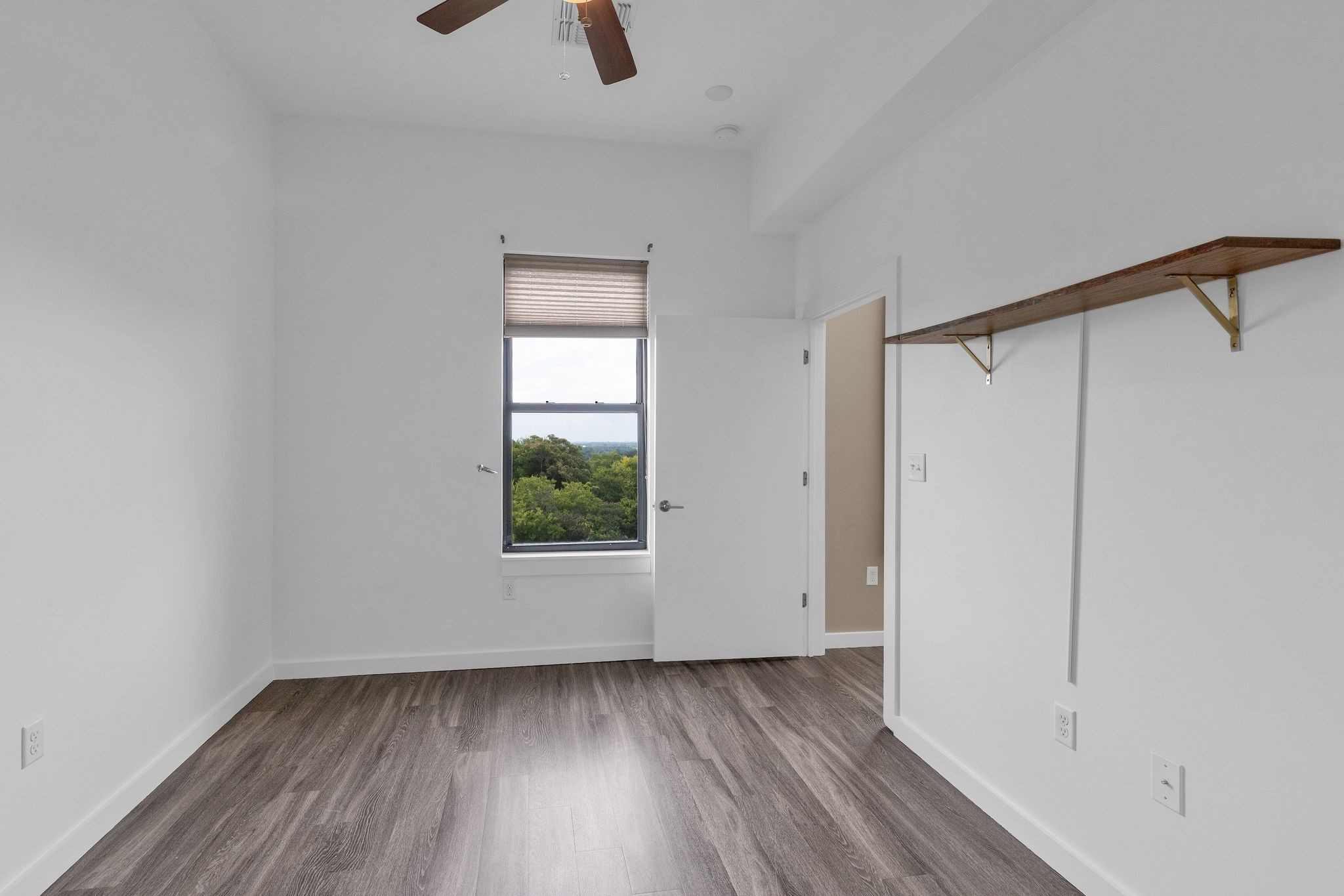 1900 12th Ave, S Property Photo 14