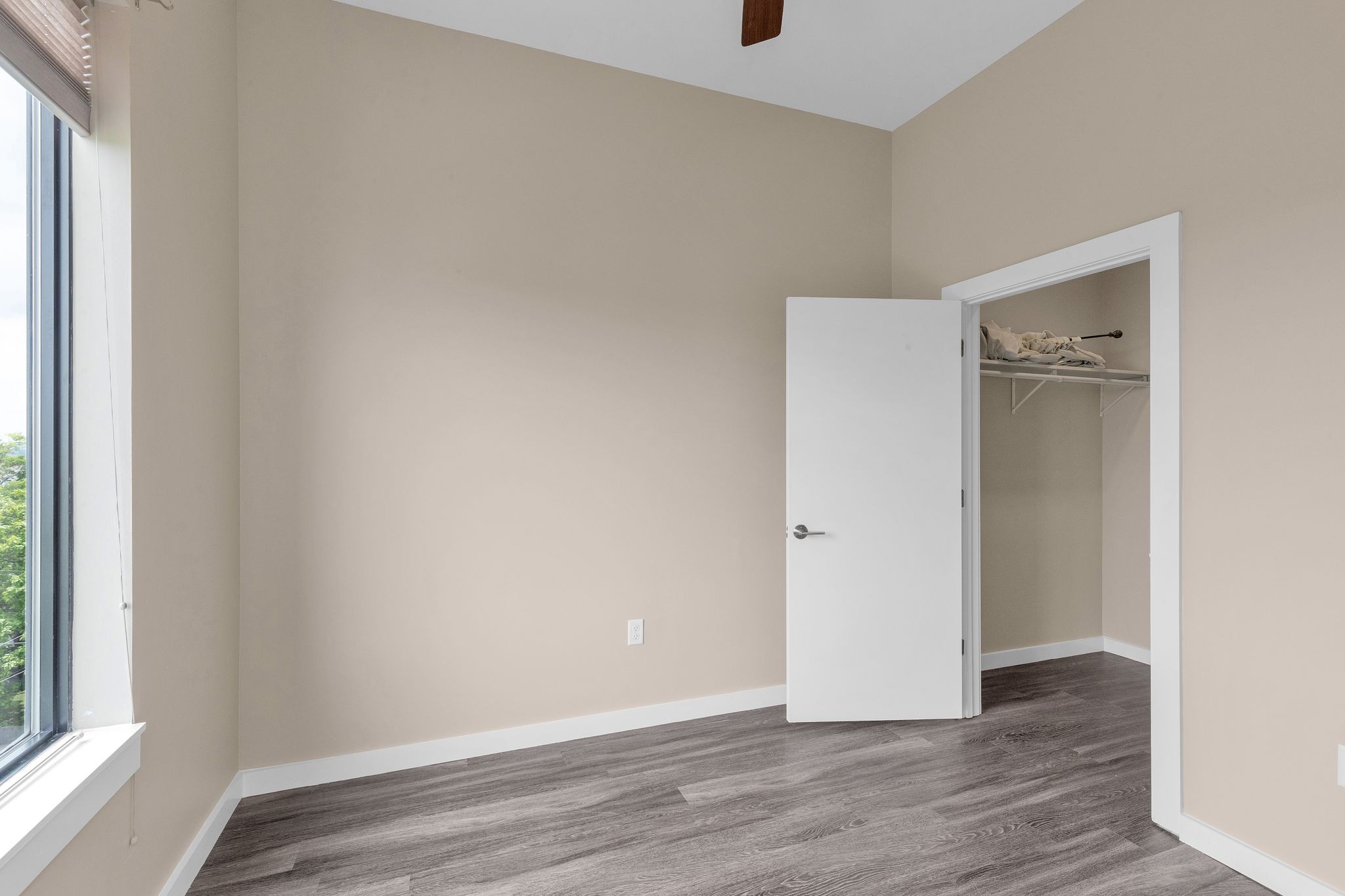 1900 12th Ave, S Property Photo 19