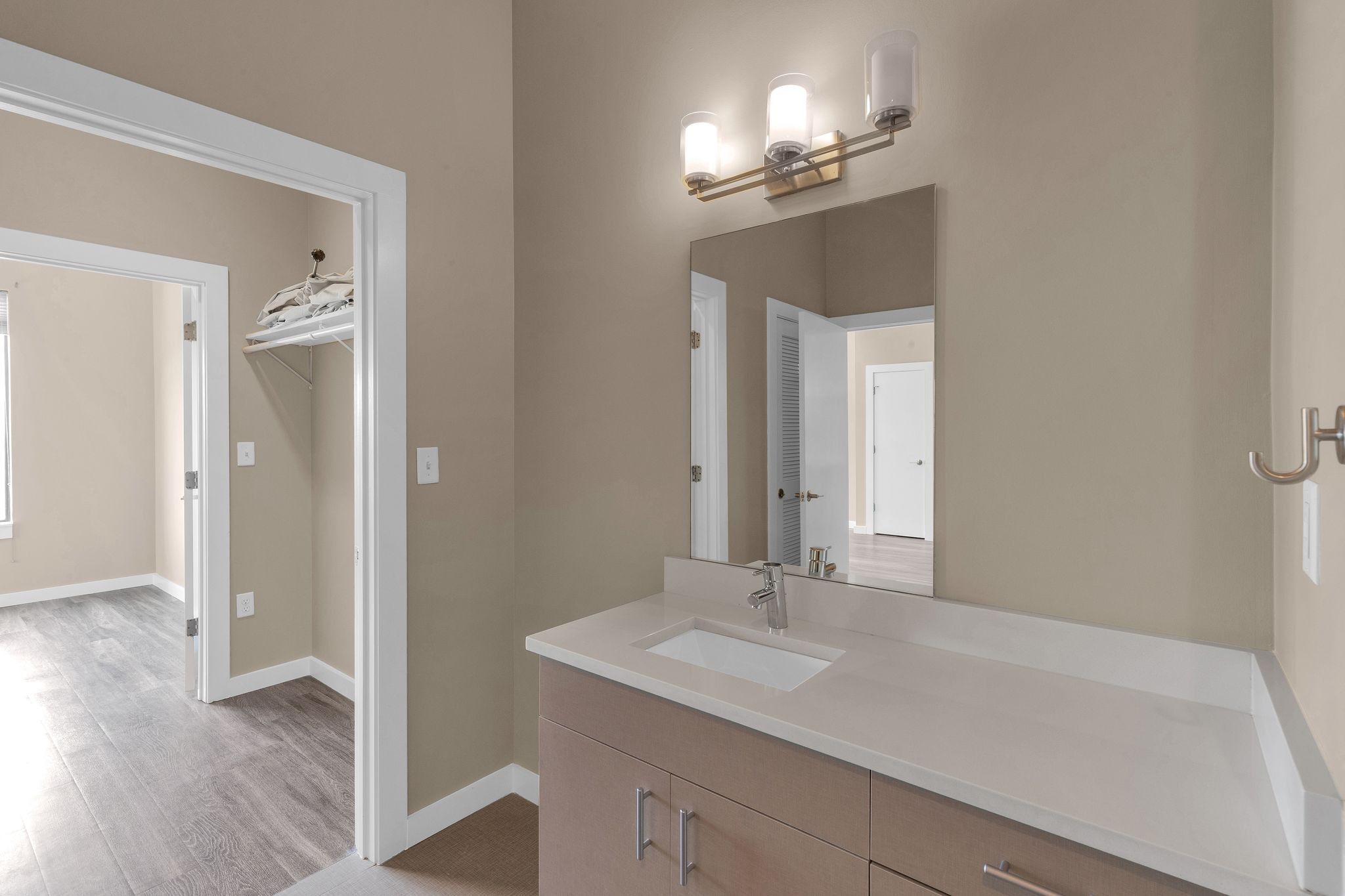 1900 12th Ave, S Property Photo 24