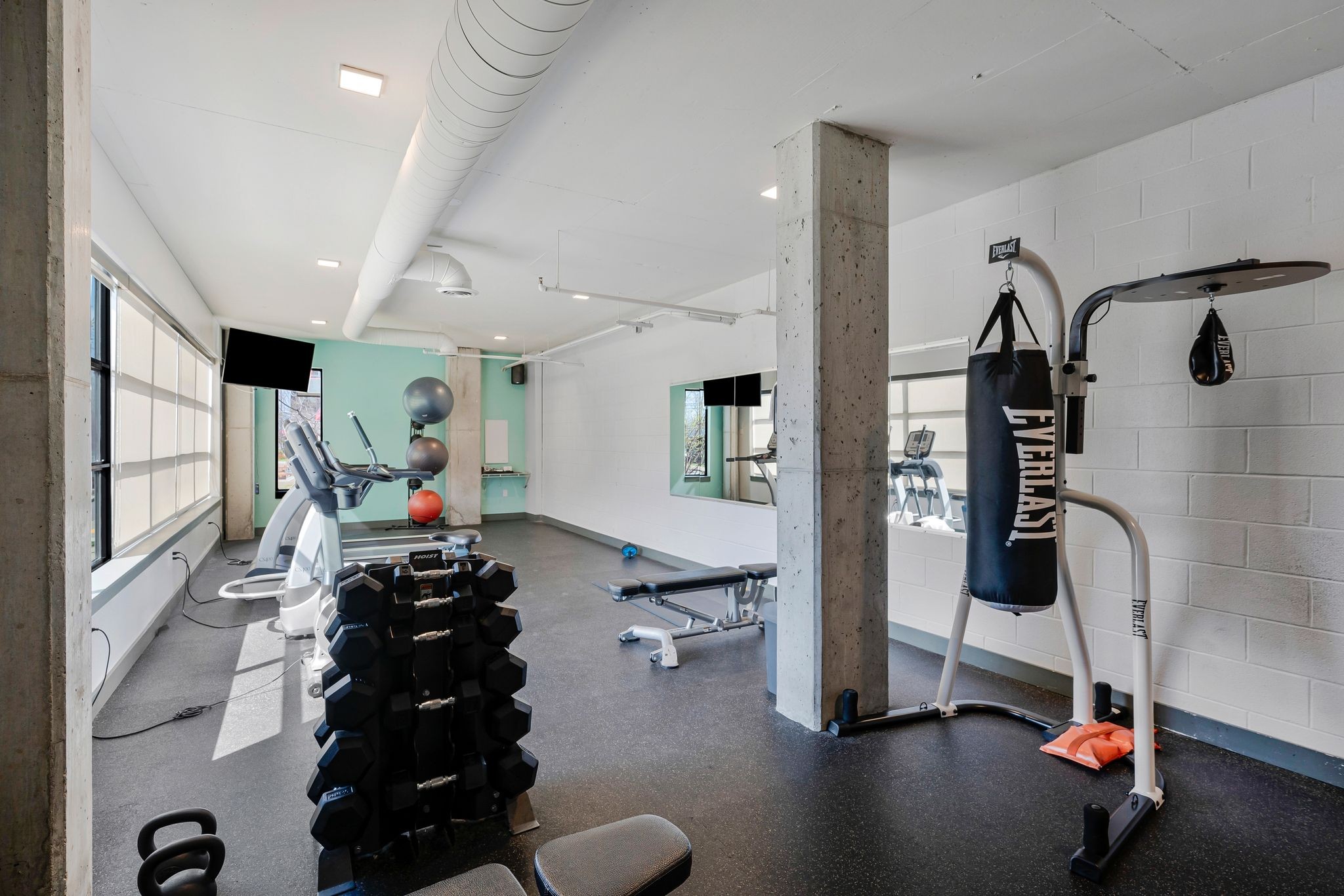 1900 12th Ave, S Property Photo 28