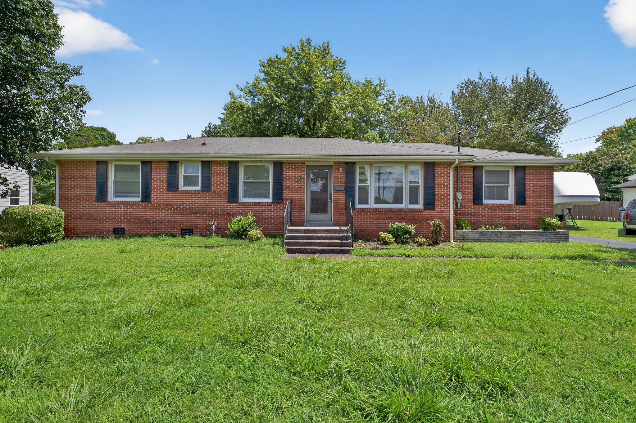 1109 Bel Air Dr Property Photo 1
