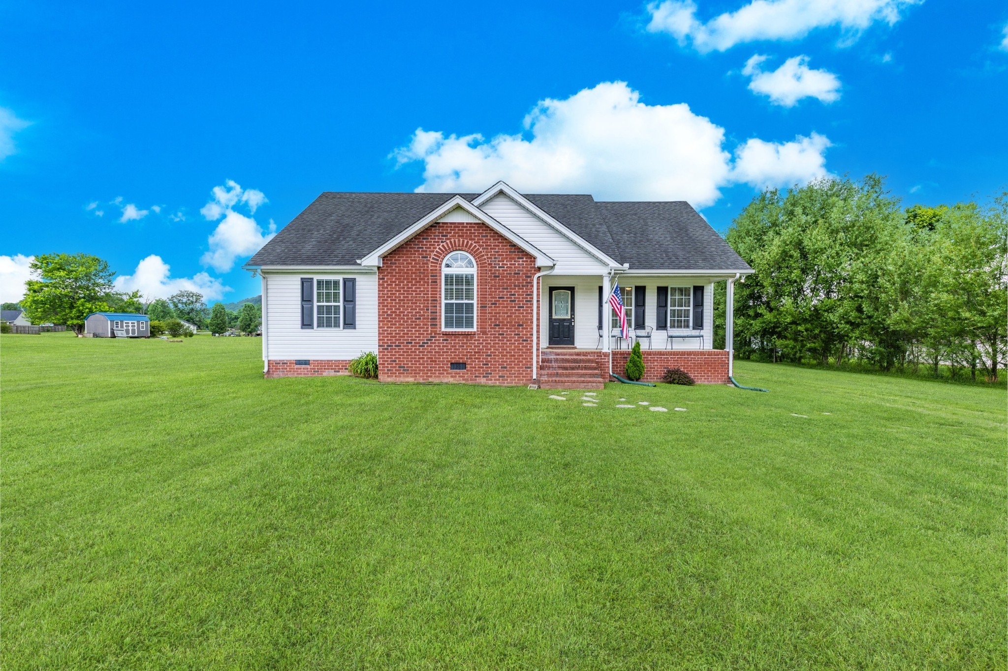 4255 Highway 10 Property Photo 1