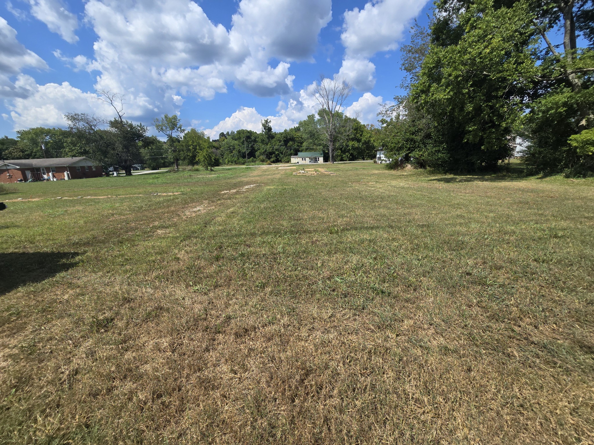 126 Fairground Dr Property Photo 2