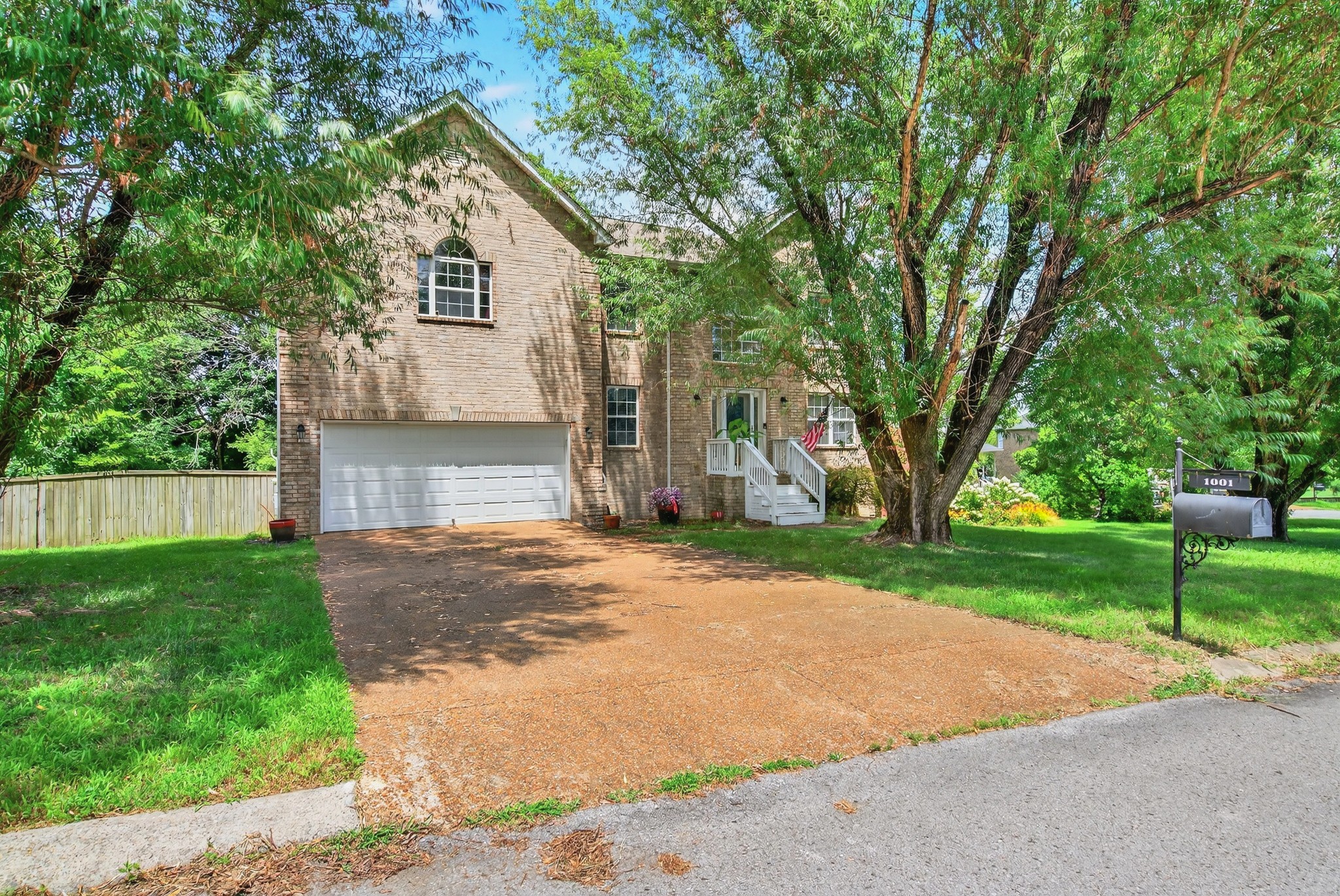 1001 Turner Trce, E Property Photo 1