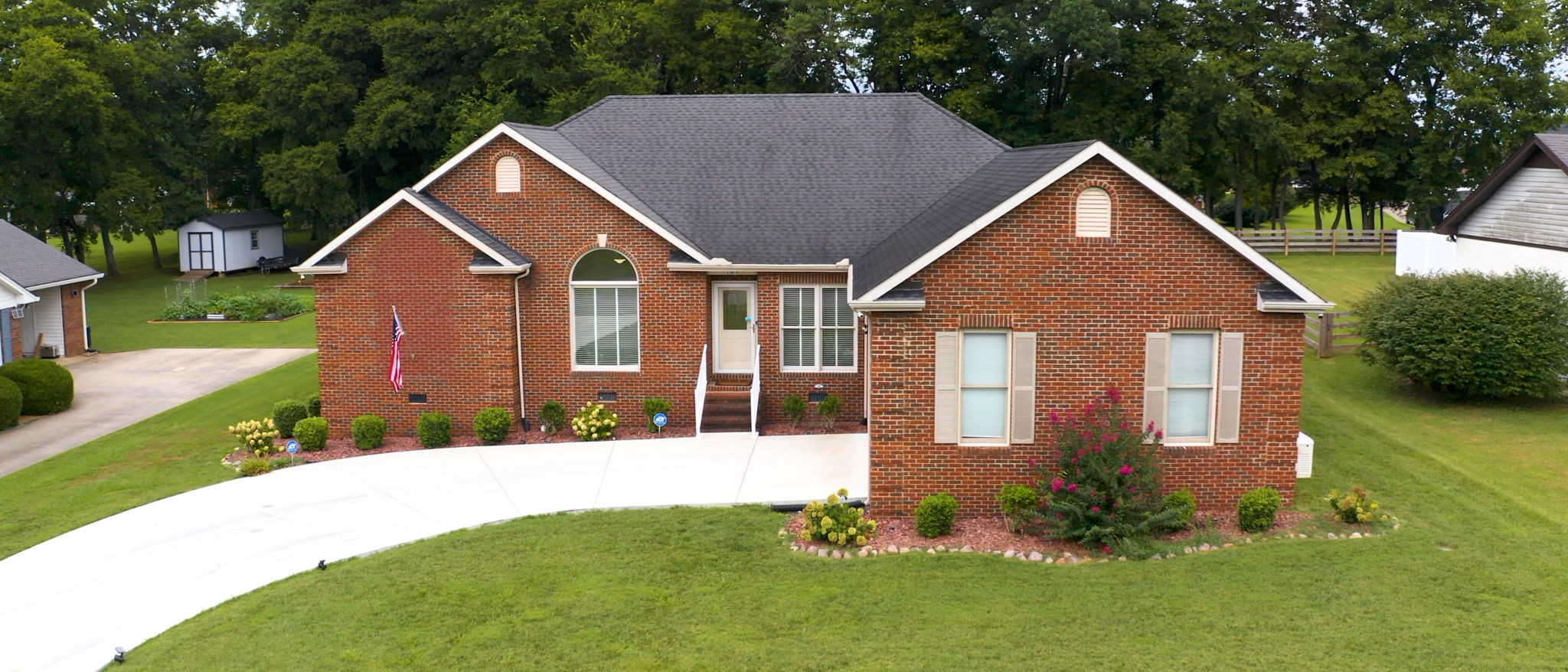 103 Laurelwood Dr Property Photo 1