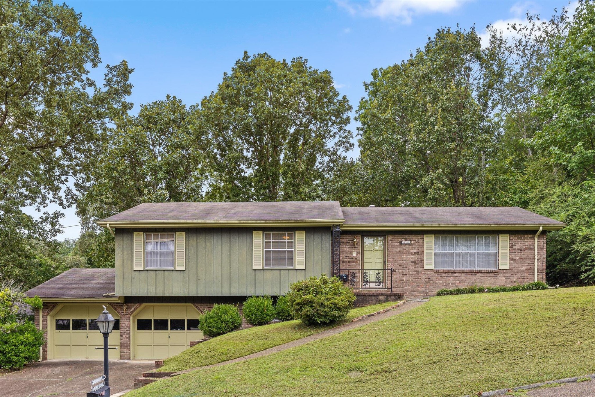 538 Tree Top Lane Property Photo 1