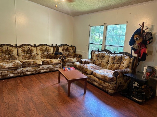 702 Cherrywood Ct Property Photo 1