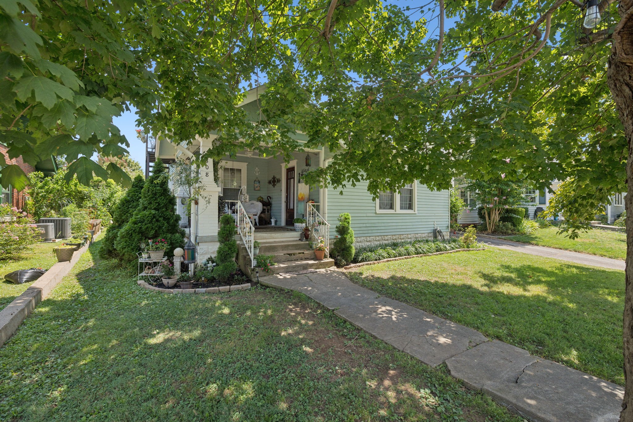 308 Walnut St Property Photo 1